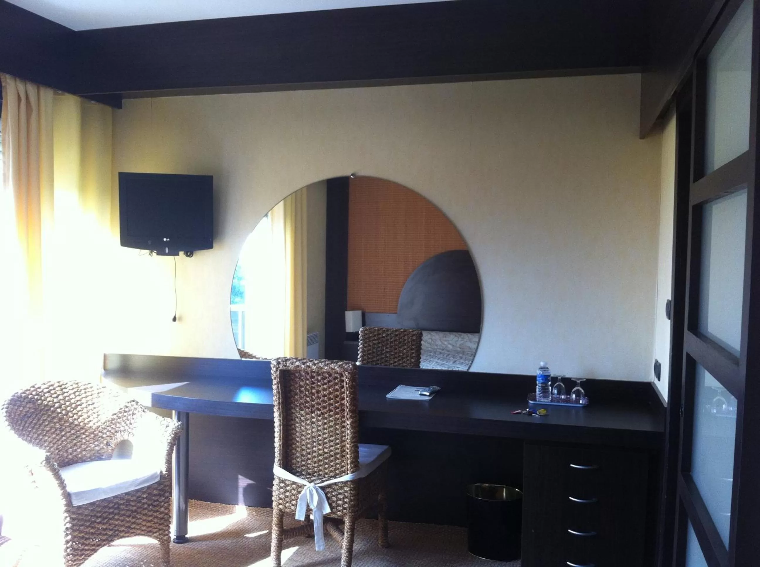 Decorative detail in authentic by balladins – Rodez / Le Ségala