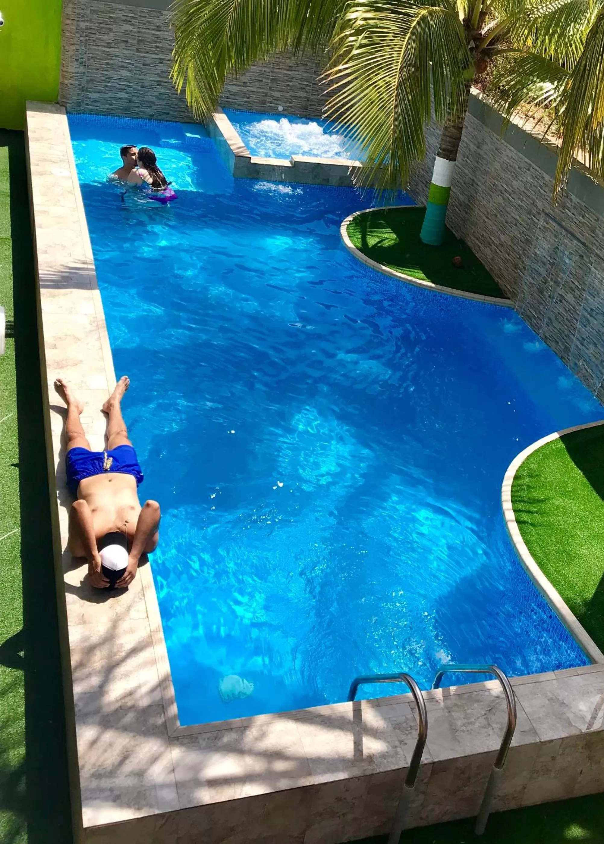 Swimming Pool in Jackuri Casa Hospedaje