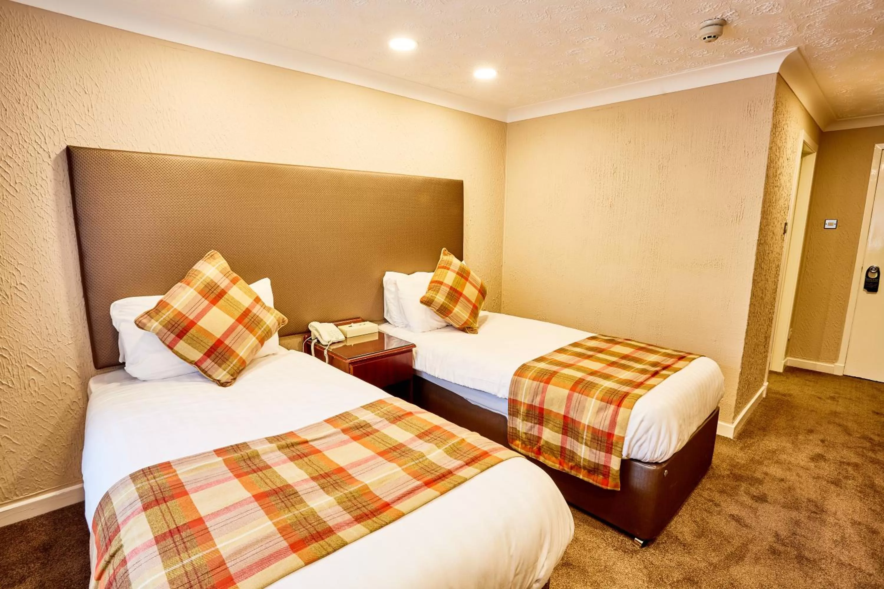 Bedroom, Bed in Abbotsford Hotel