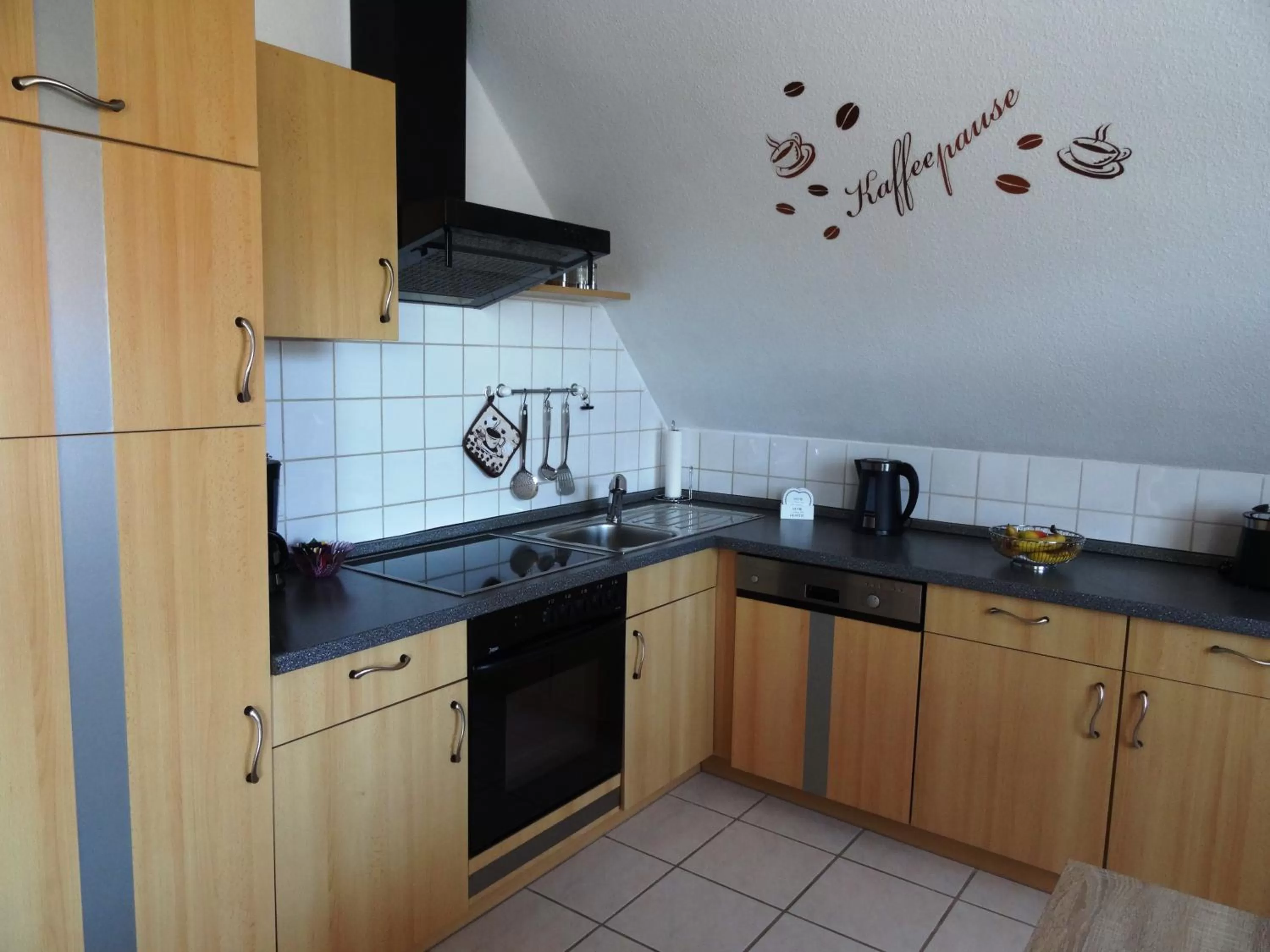 Kitchen or kitchenette, Kitchen/Kitchenette in Pension und Apartment Landhaus Fricke