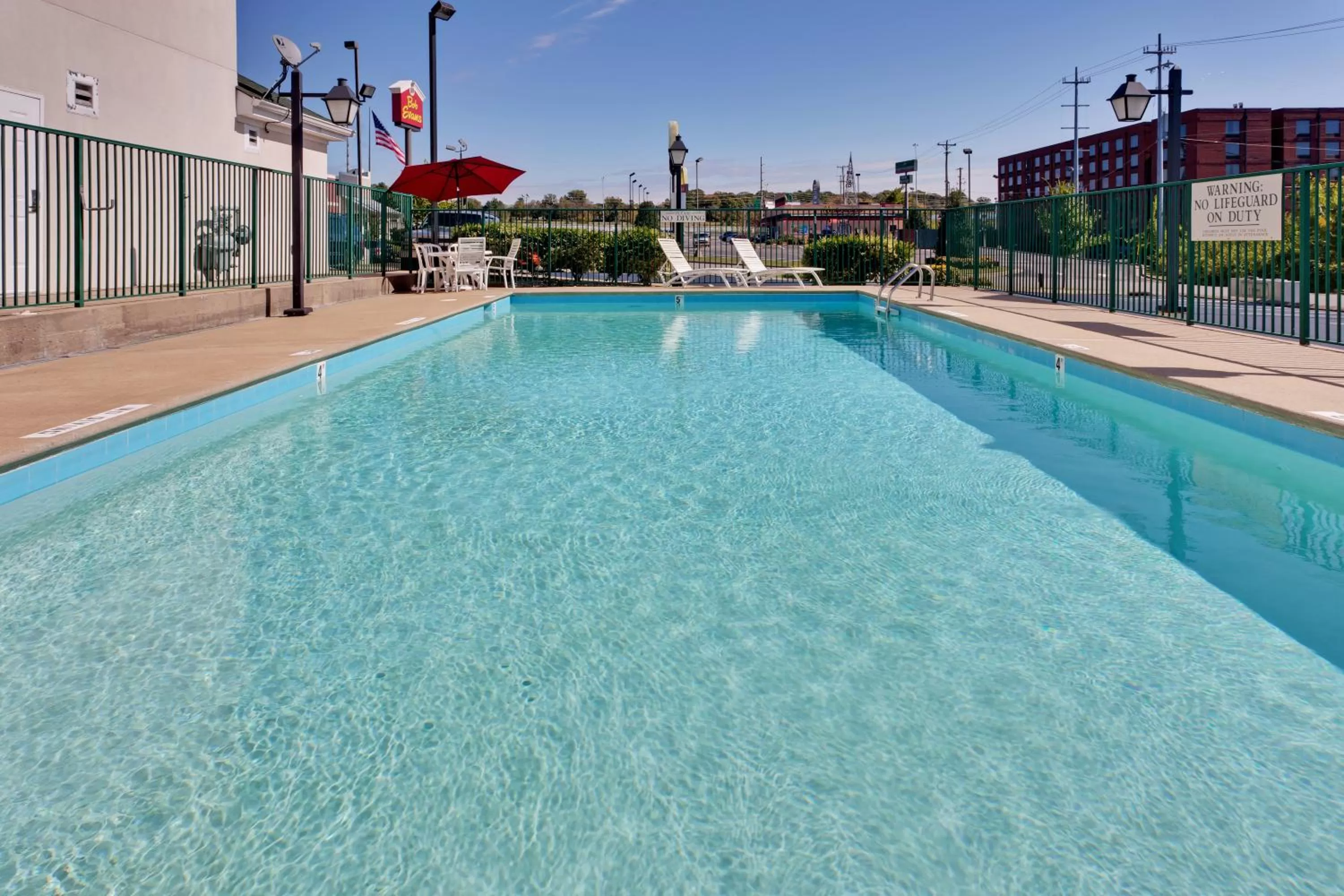 Swimming pool in Country Inn & Suites by Radisson, Nashville, TN