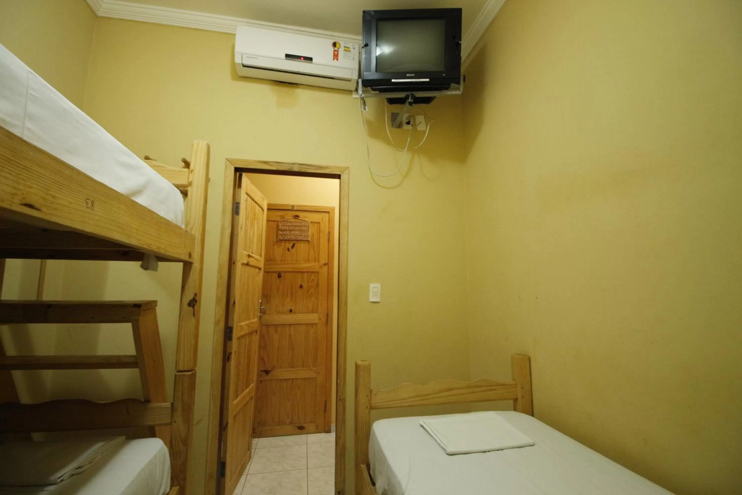 Photo of the whole room, Bed in Pousada Lampião e Maria Bonita