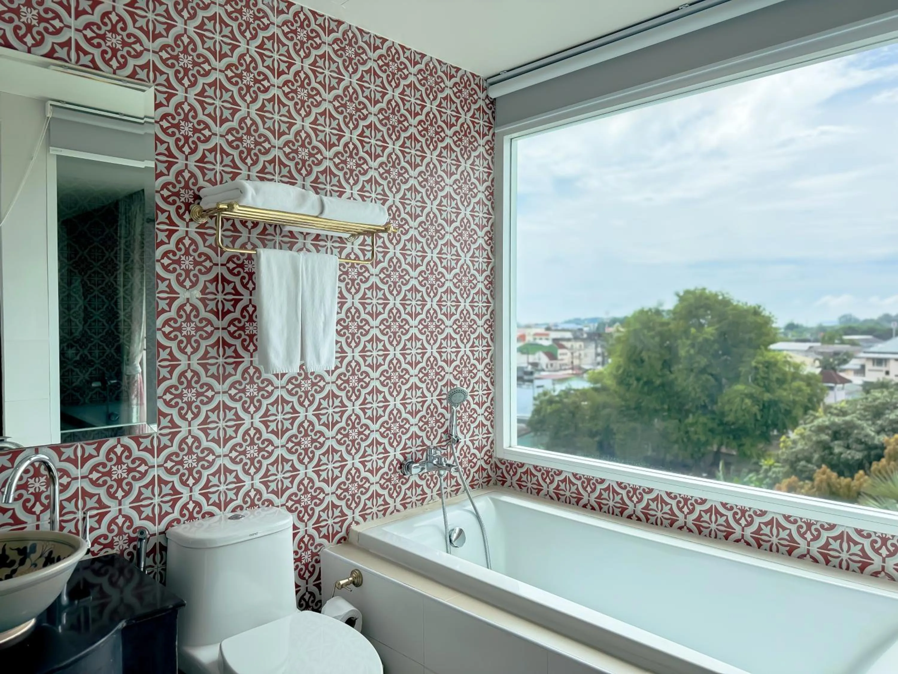 Bathroom in Grand Supicha City Hotel