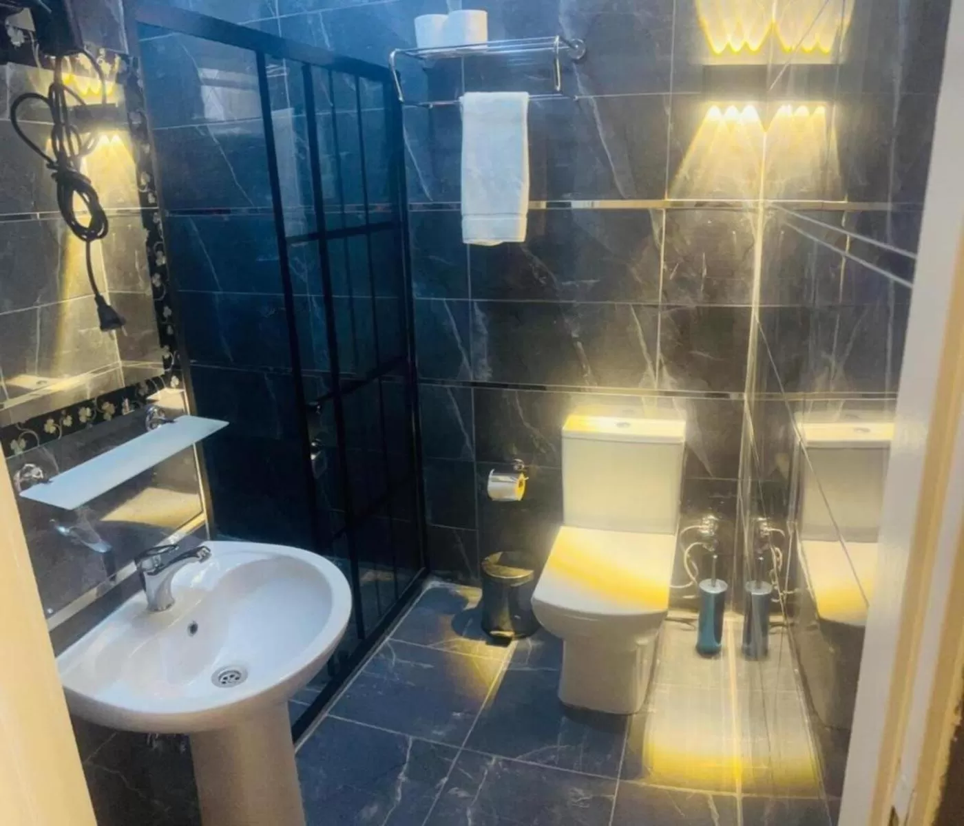 Shower, Bathroom in Old City Family Hotel