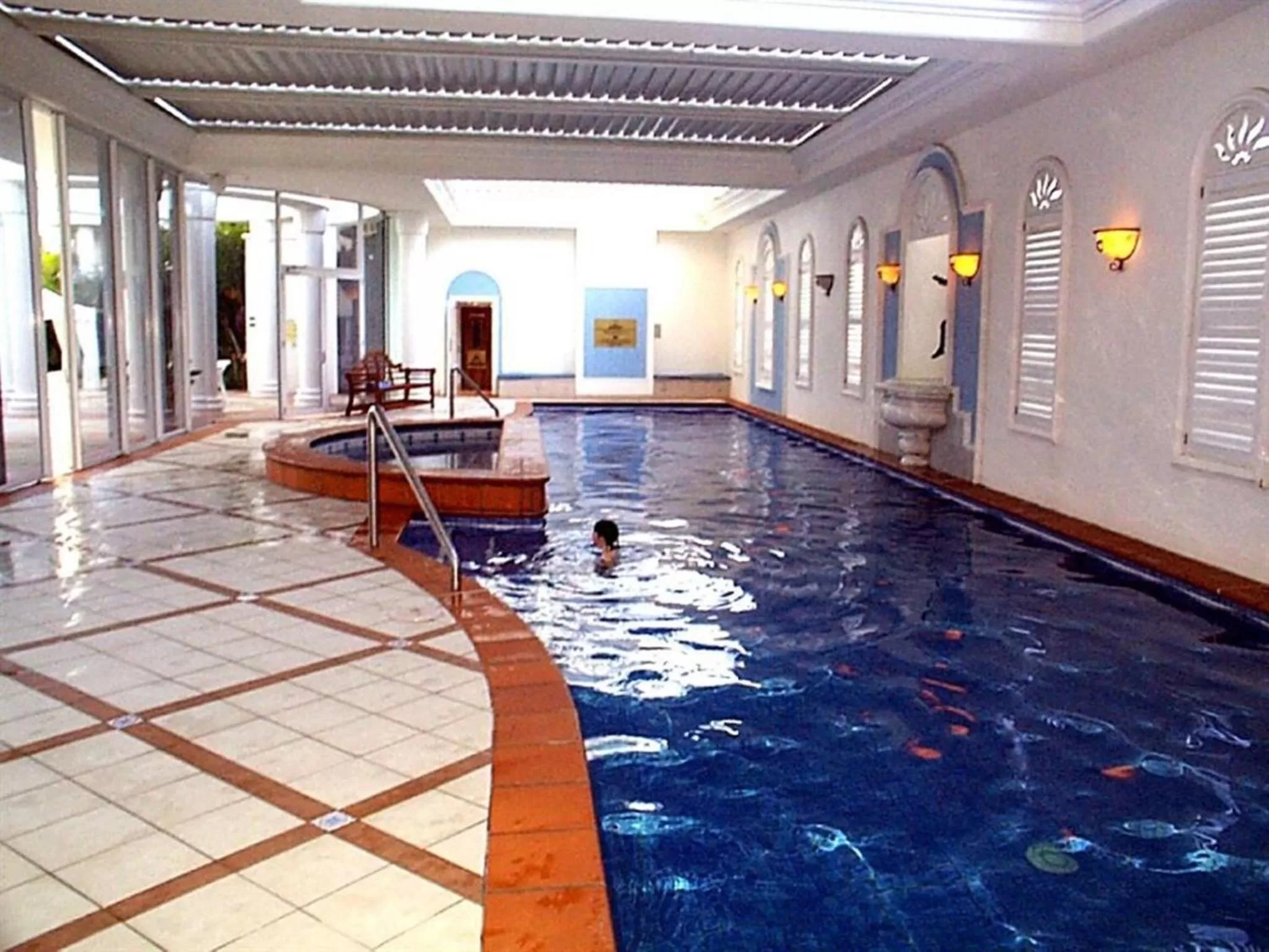 Swimming pool in Broadbeach Holiday Apartments