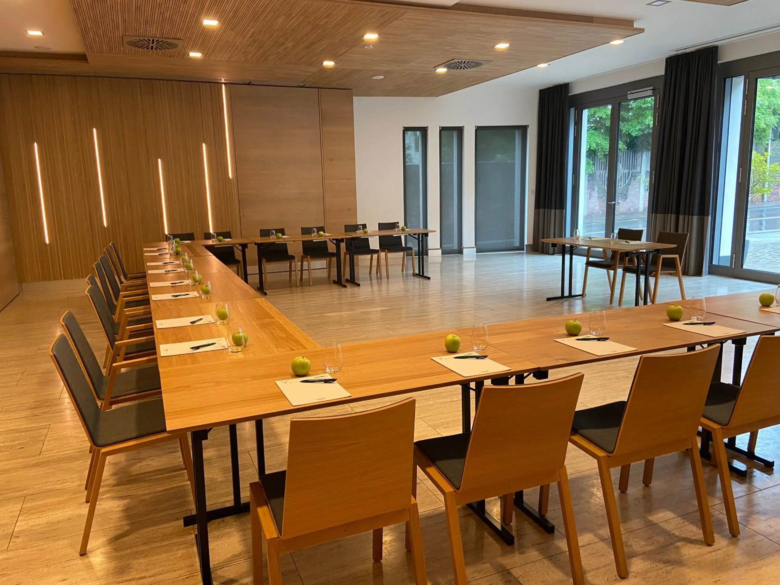 Business facilities in Hotel Zur Schönen Aussicht