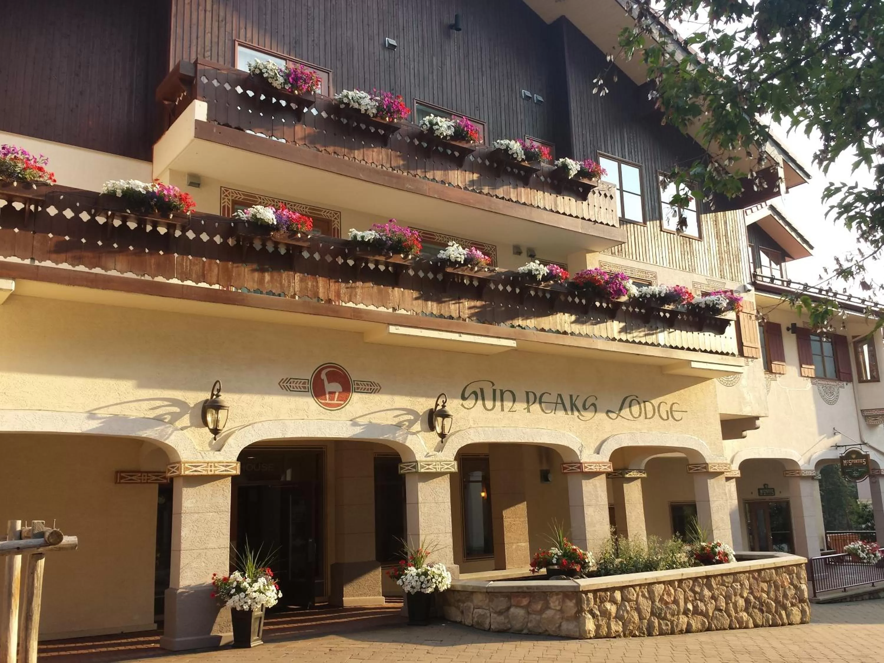 Facade/entrance in Sun Peaks Lodge