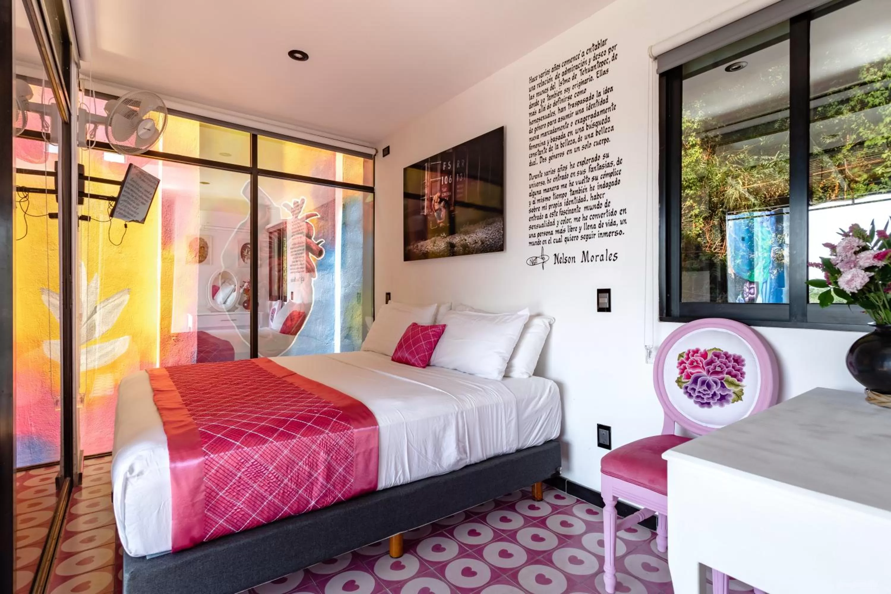 Bed in Cabane Container Hotel - ADULTS ONLY