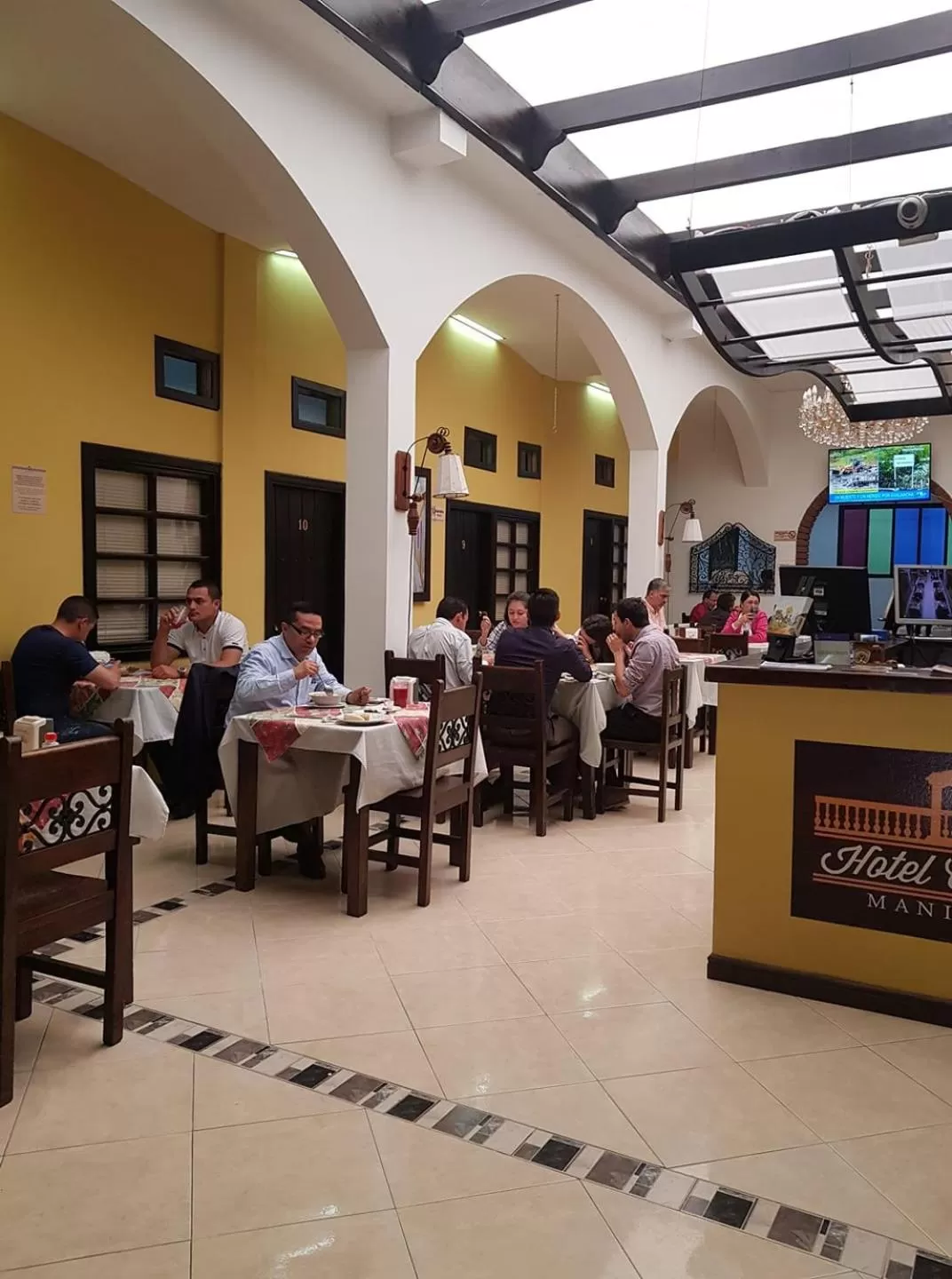Restaurant/Places to Eat in Hotel Colonial Manizales