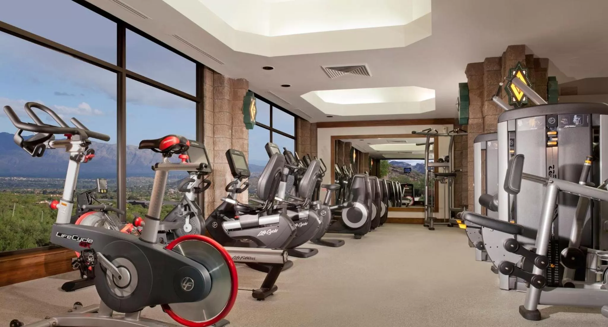 Fitness centre/facilities in Loews Ventana Canyon Resort