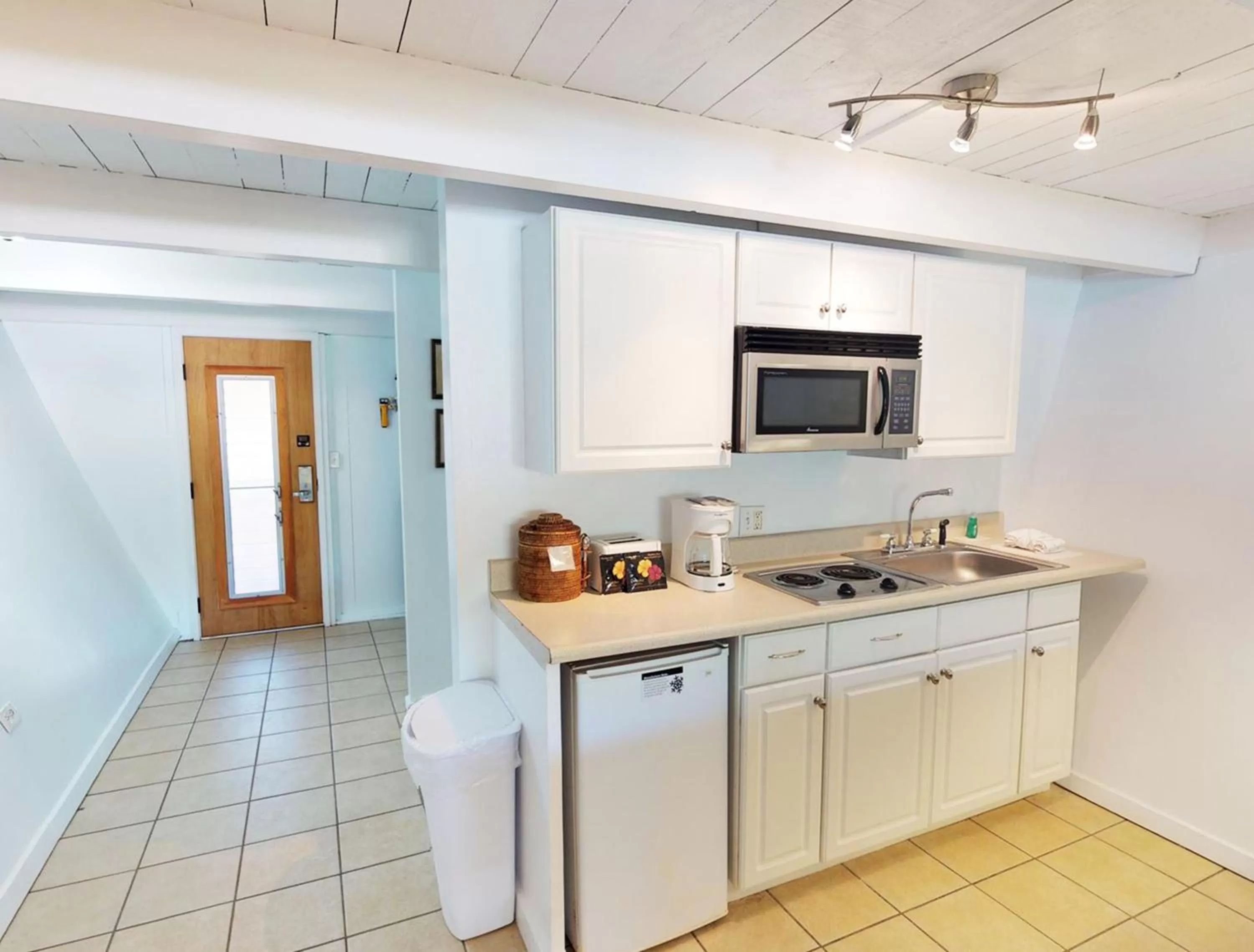 minibar in Hotel Moloka'i