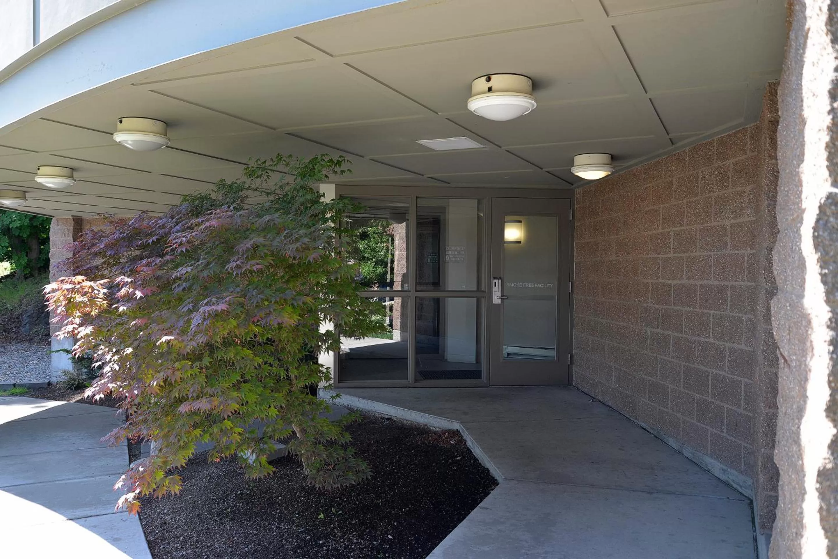 Facade/entrance in The Madison Inn