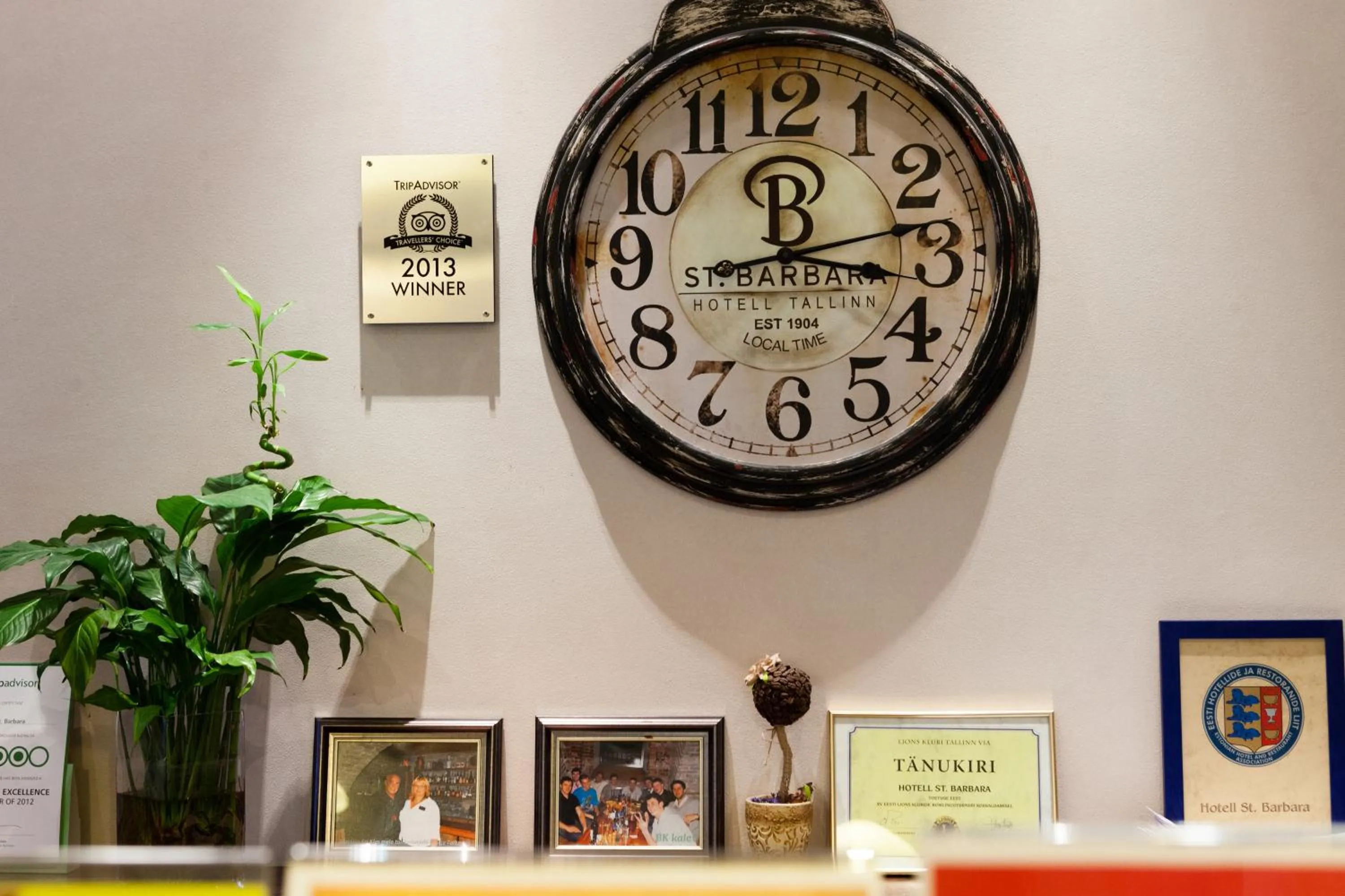 Decorative detail in Hotel St. Barbara