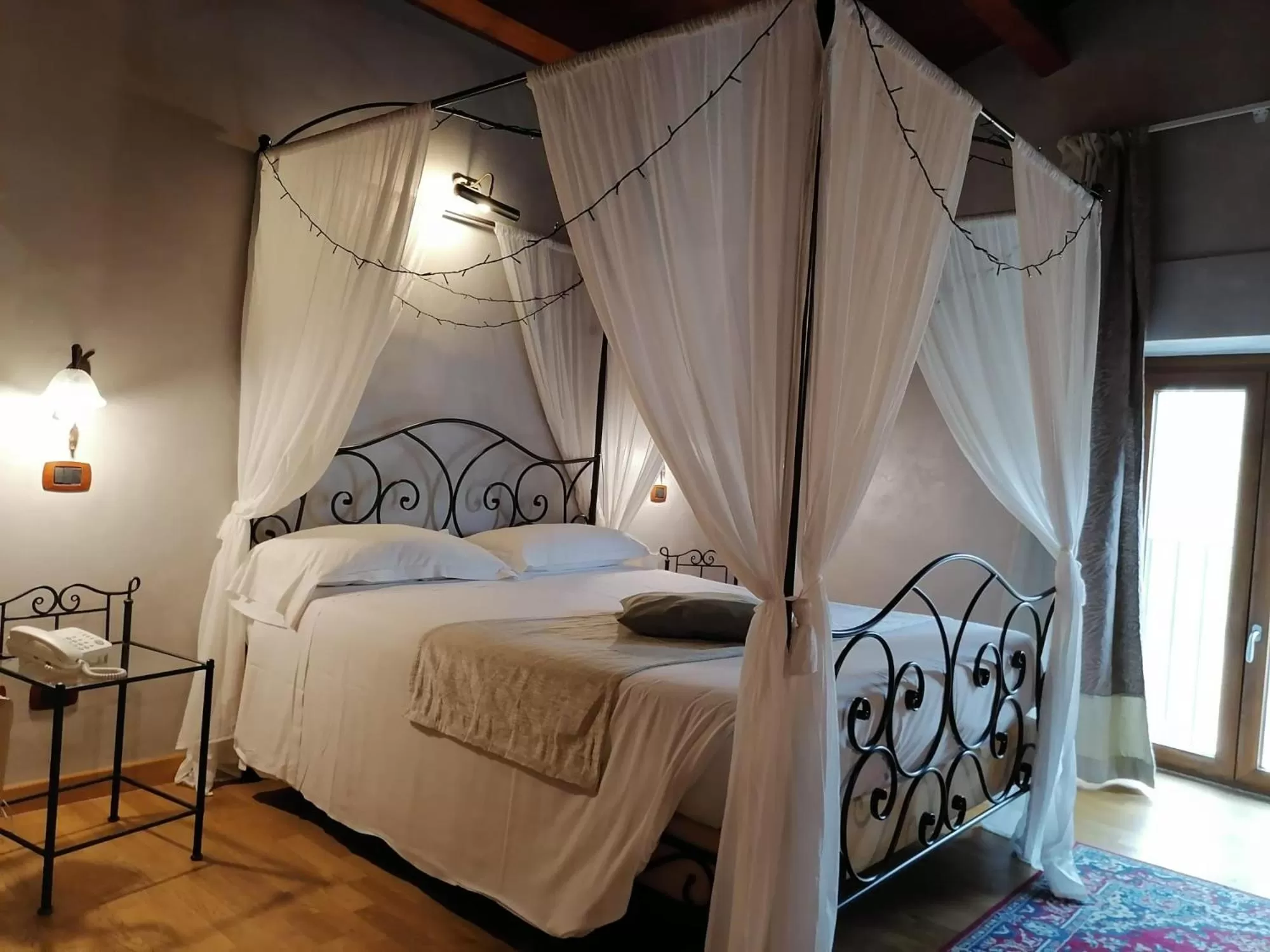 Bed in Relais Castrum Boccea