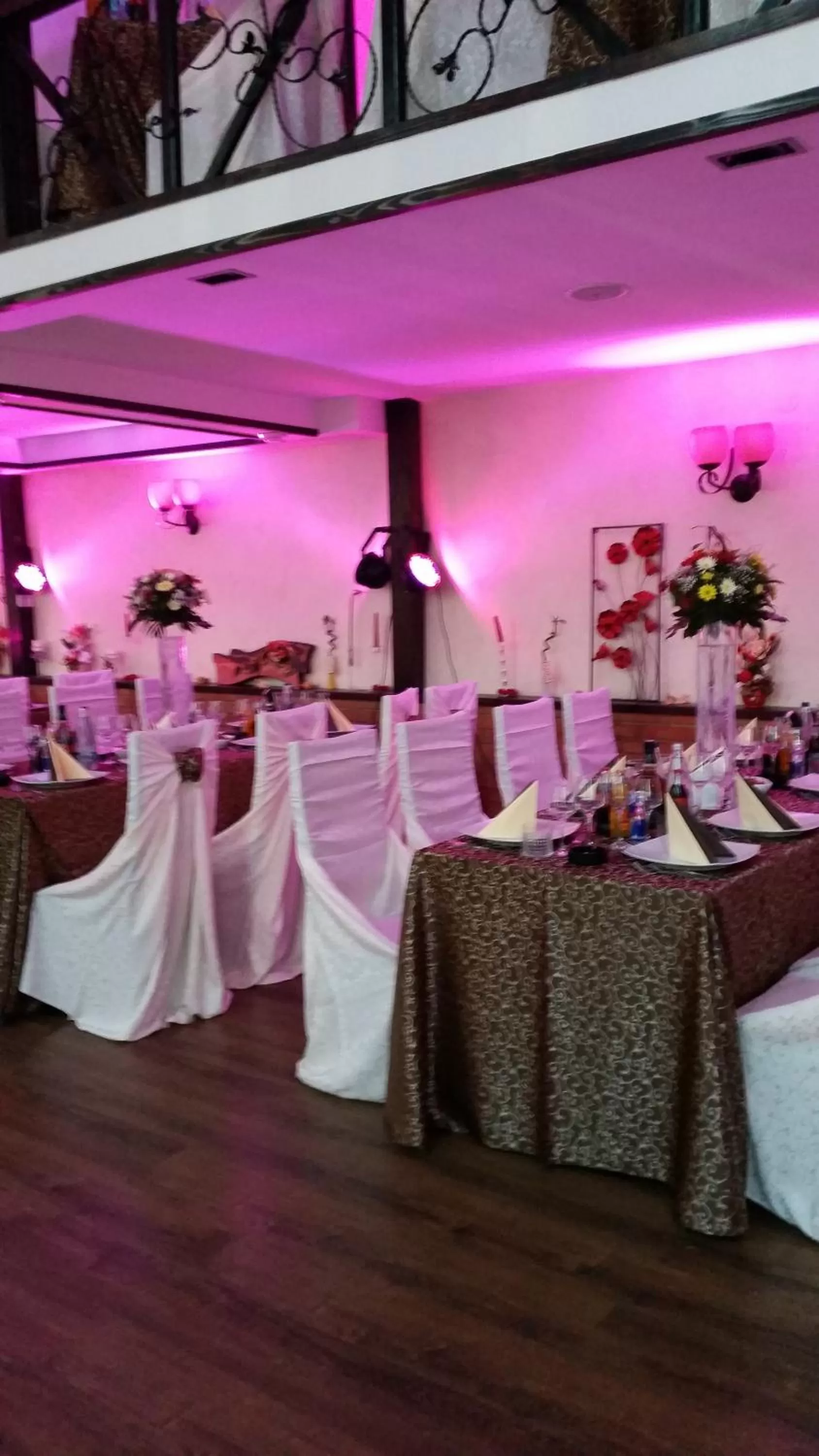 Restaurant/places to eat, Banquet Facilities in Hamlet Hotel