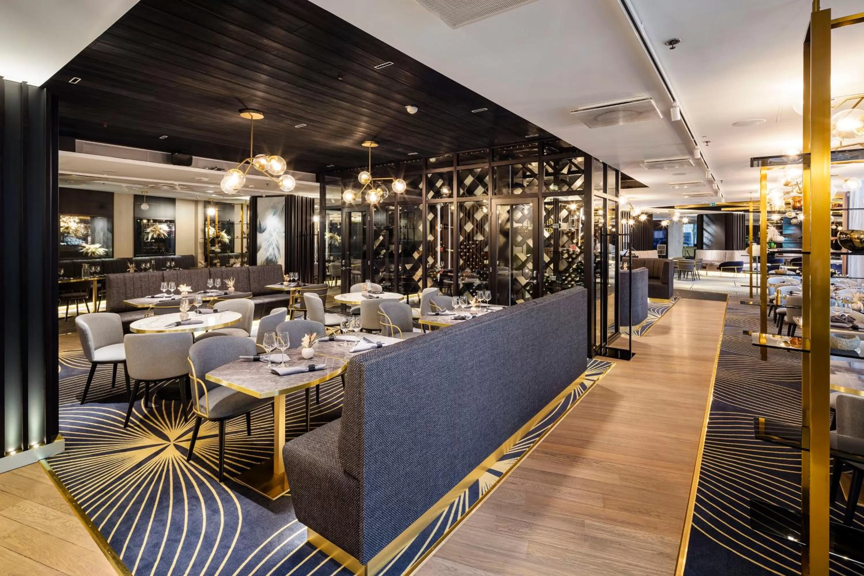 Restaurant/places to eat in Crowne Plaza Helsinki - Hesperia by IHG