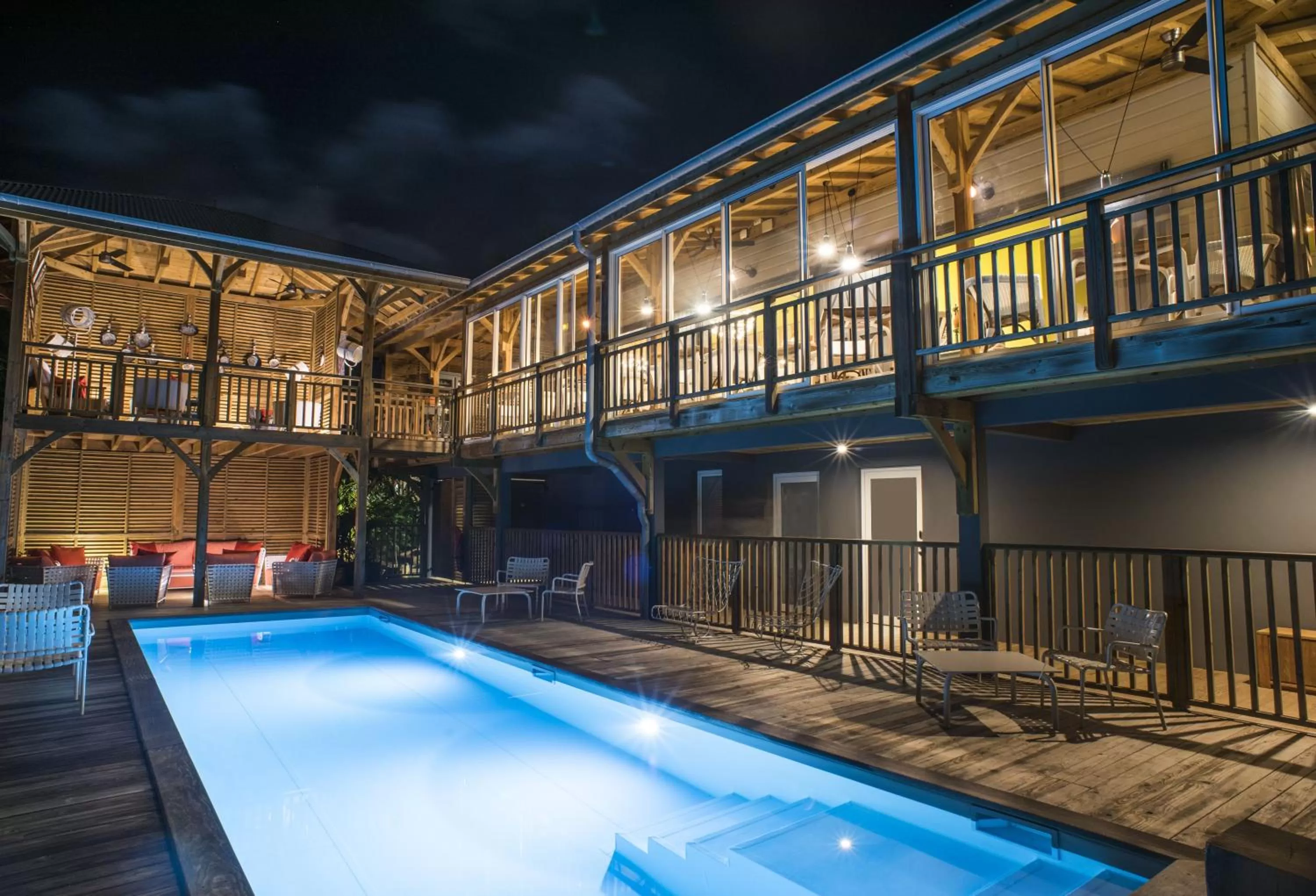 Swimming pool in French Coco