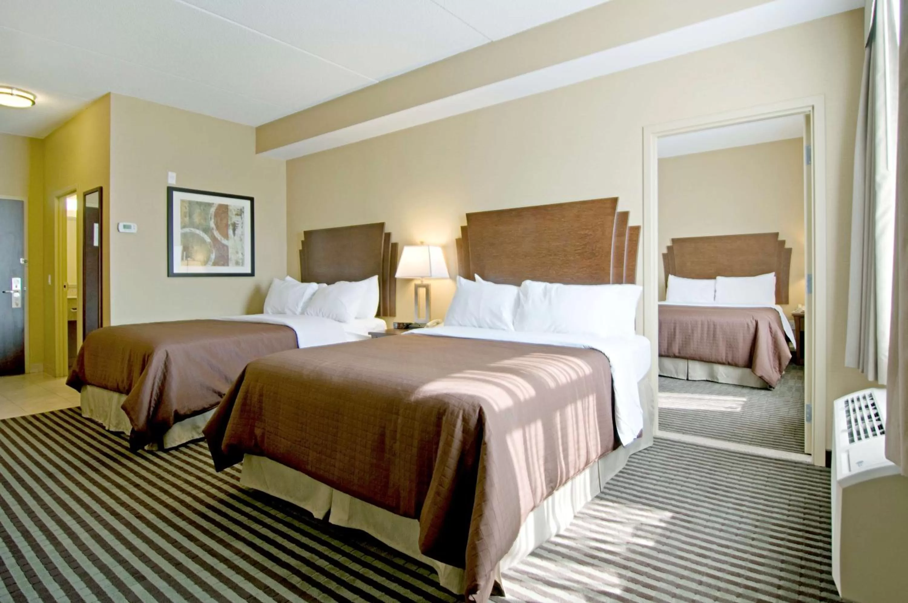 Bedroom in Best Western Plus Barrie