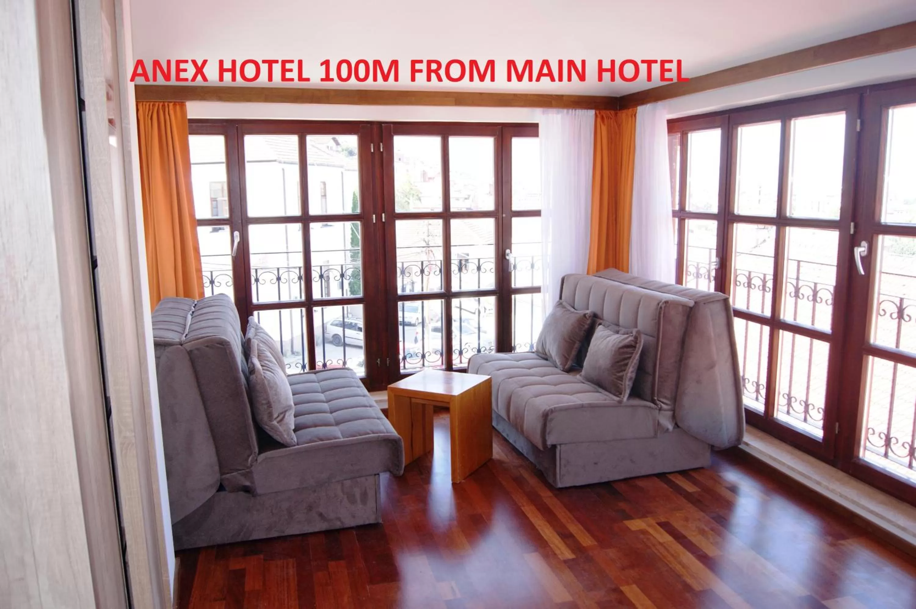 Living room, Seating Area in Hotel Prizreni