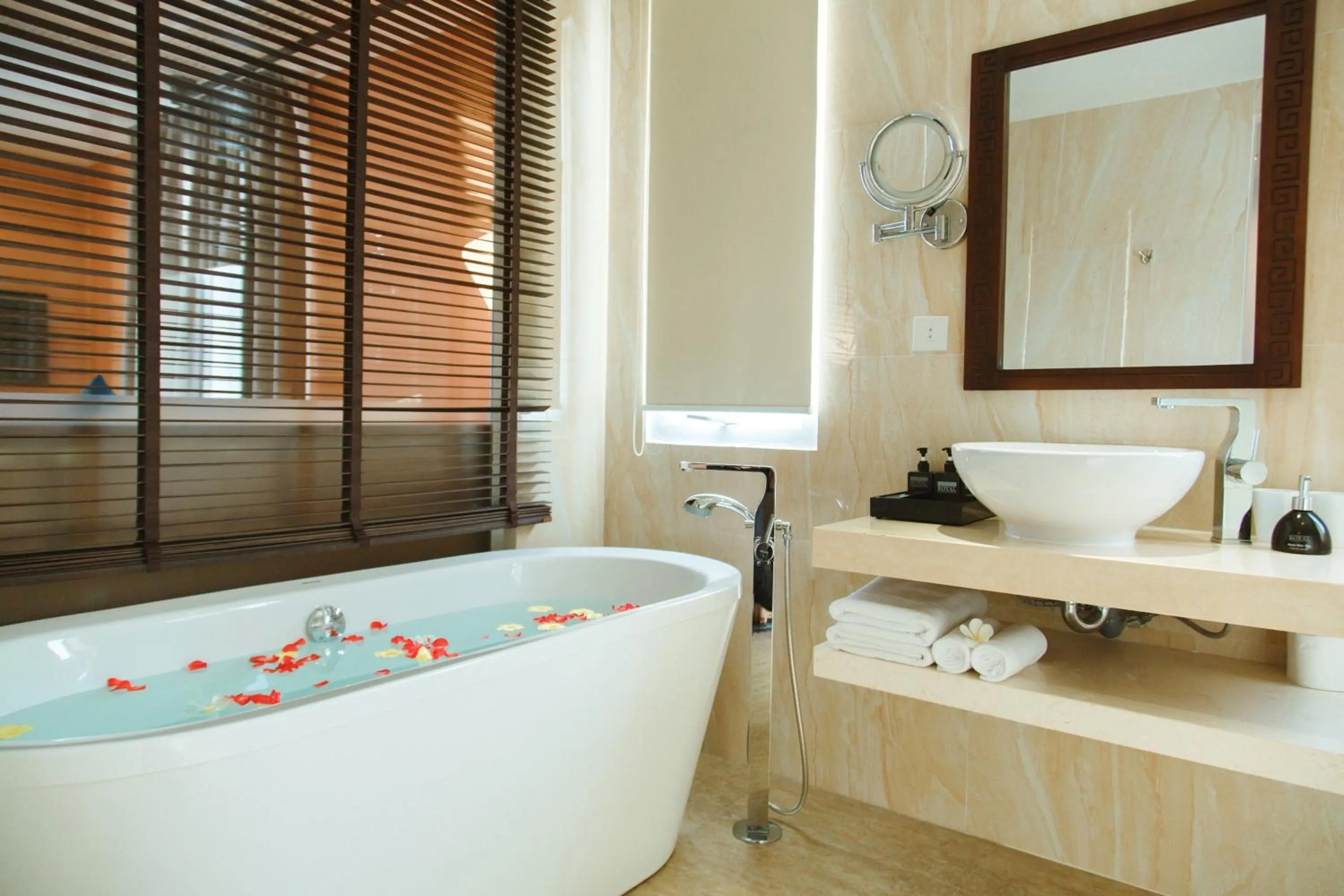 Bathroom in Royal Riverside Hoi An Hotel & Spa