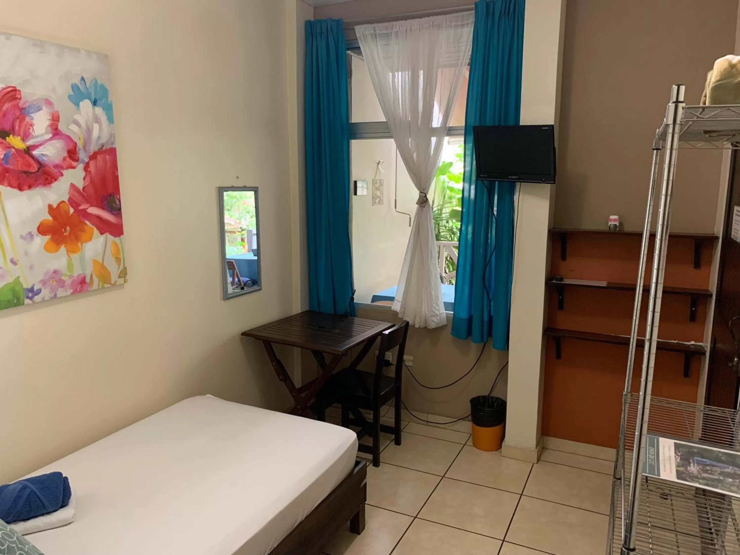 Photo of the whole room, Bed in Casa de Lis Hotel & Tourist Info Centre