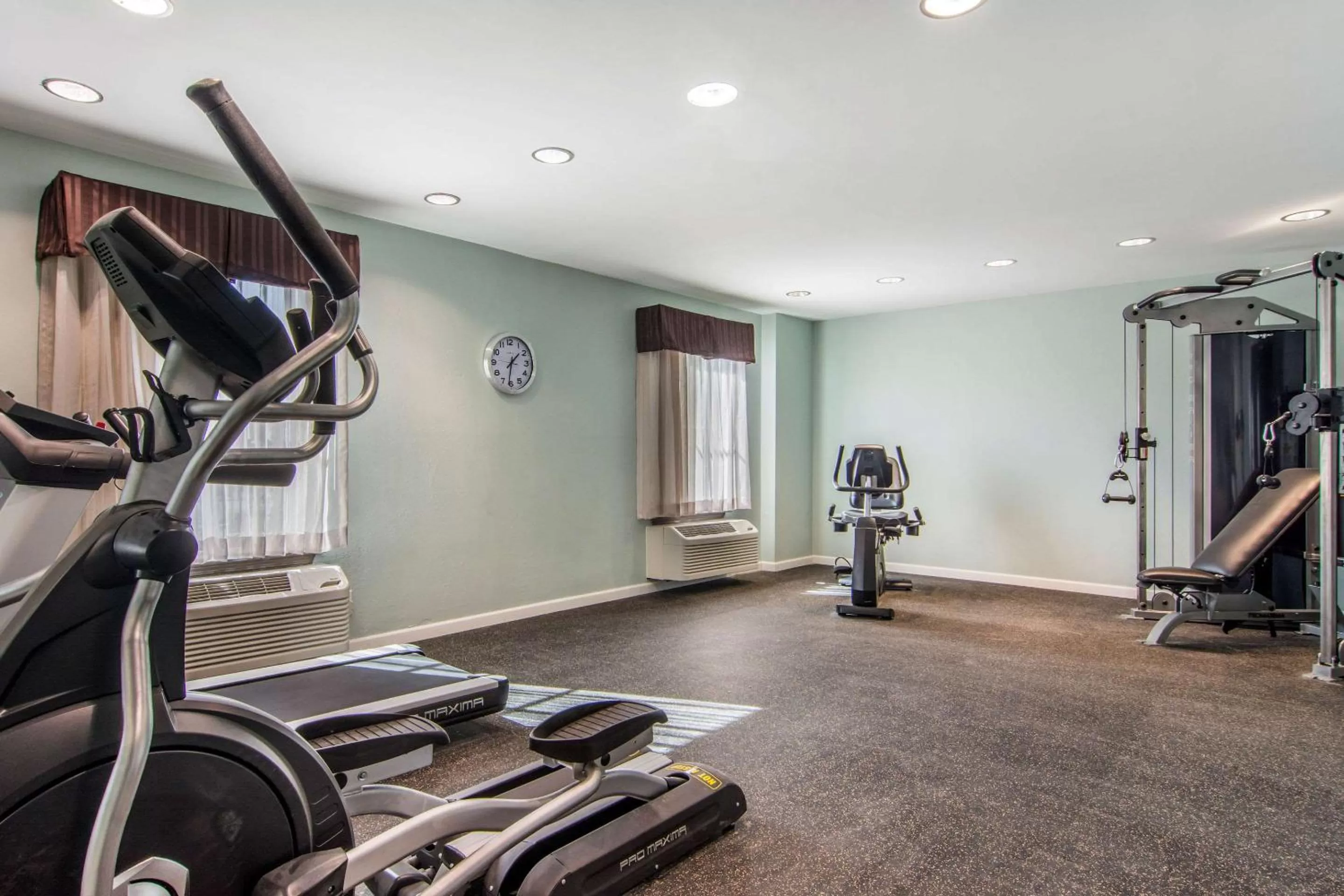 Fitness centre/facilities in Clarion Inn & Suites Atlanta Downtown