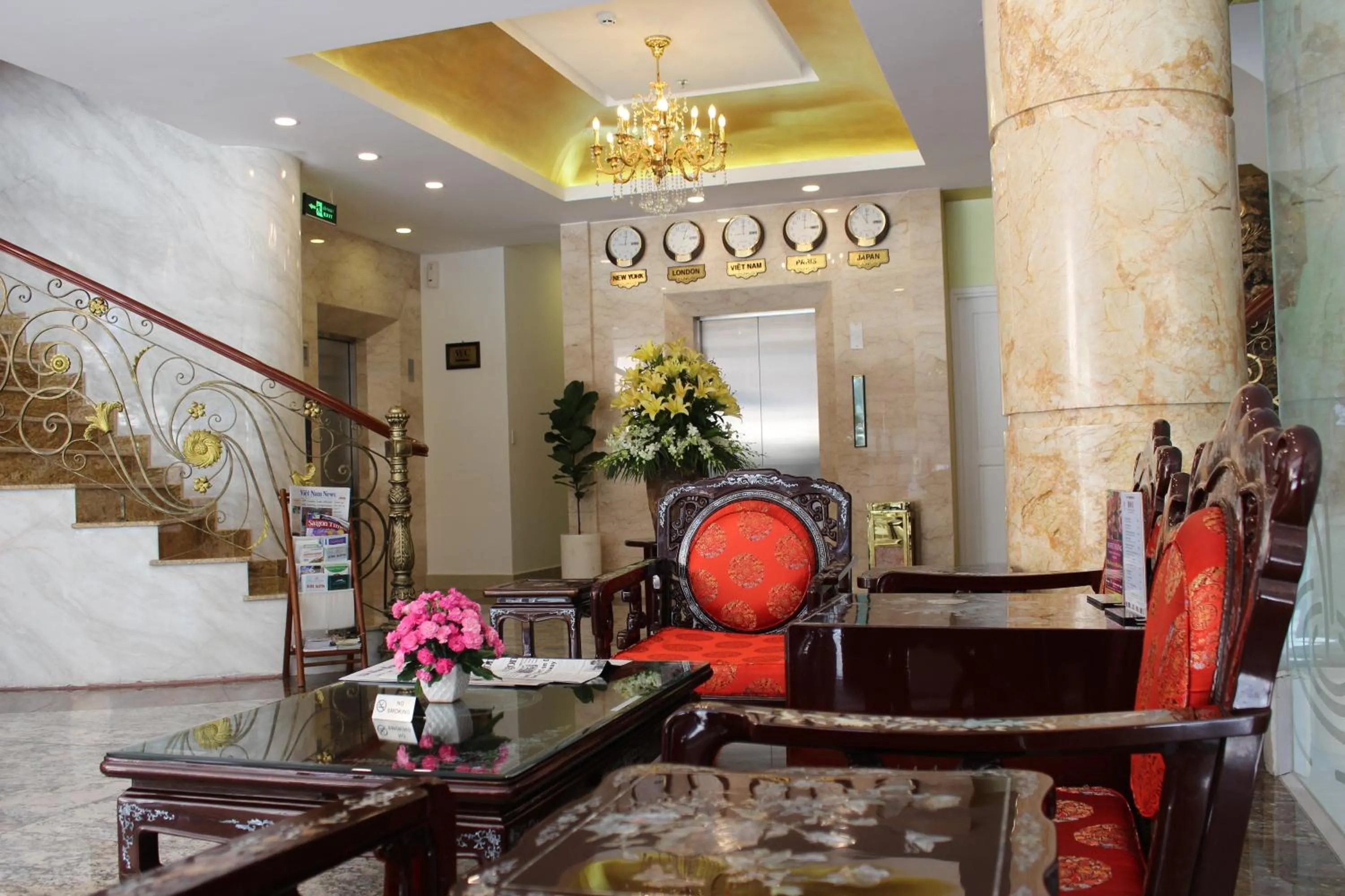 Lobby or reception in Huong Sen Annex Hotel