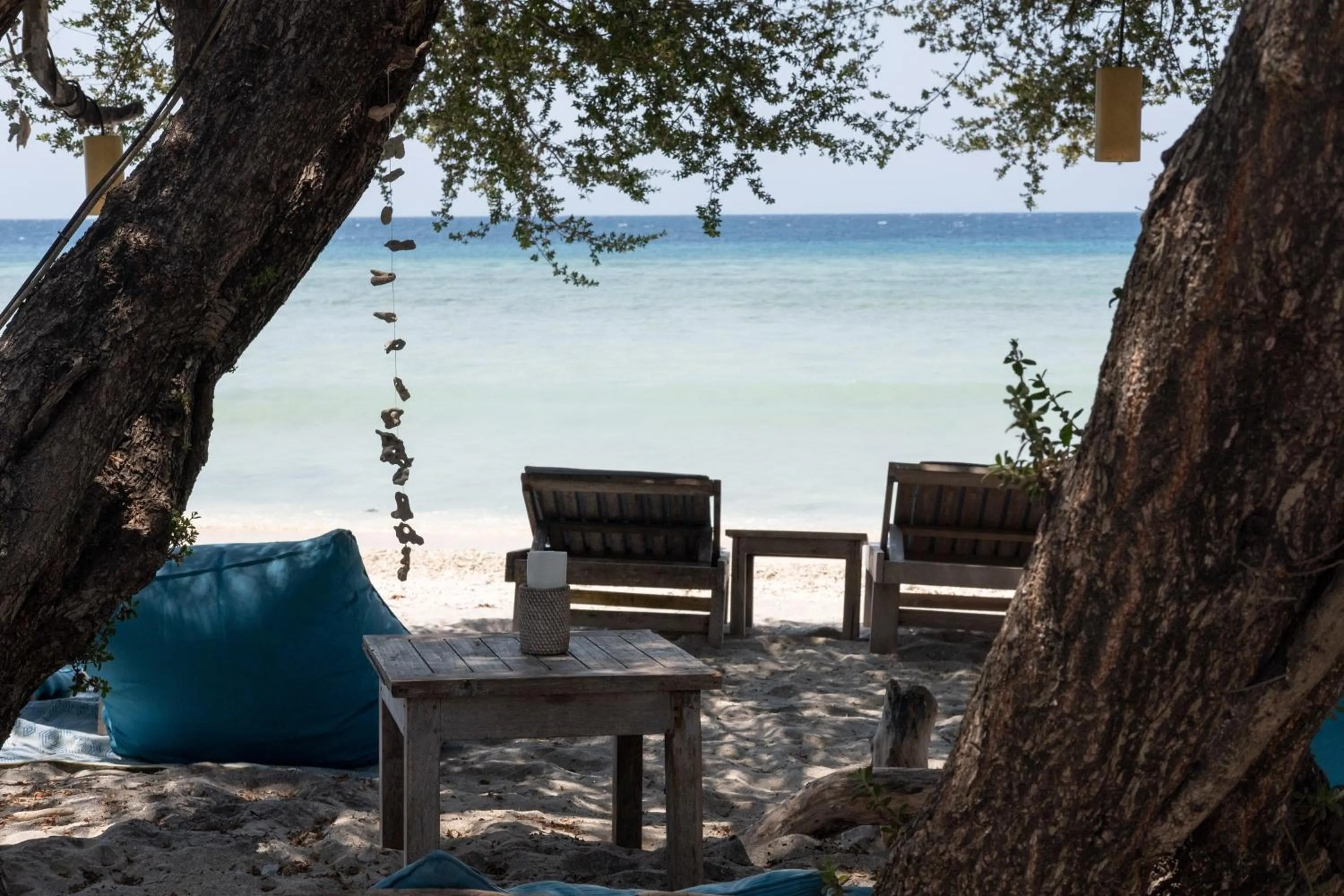 Restaurant/places to eat in Karma Kayak