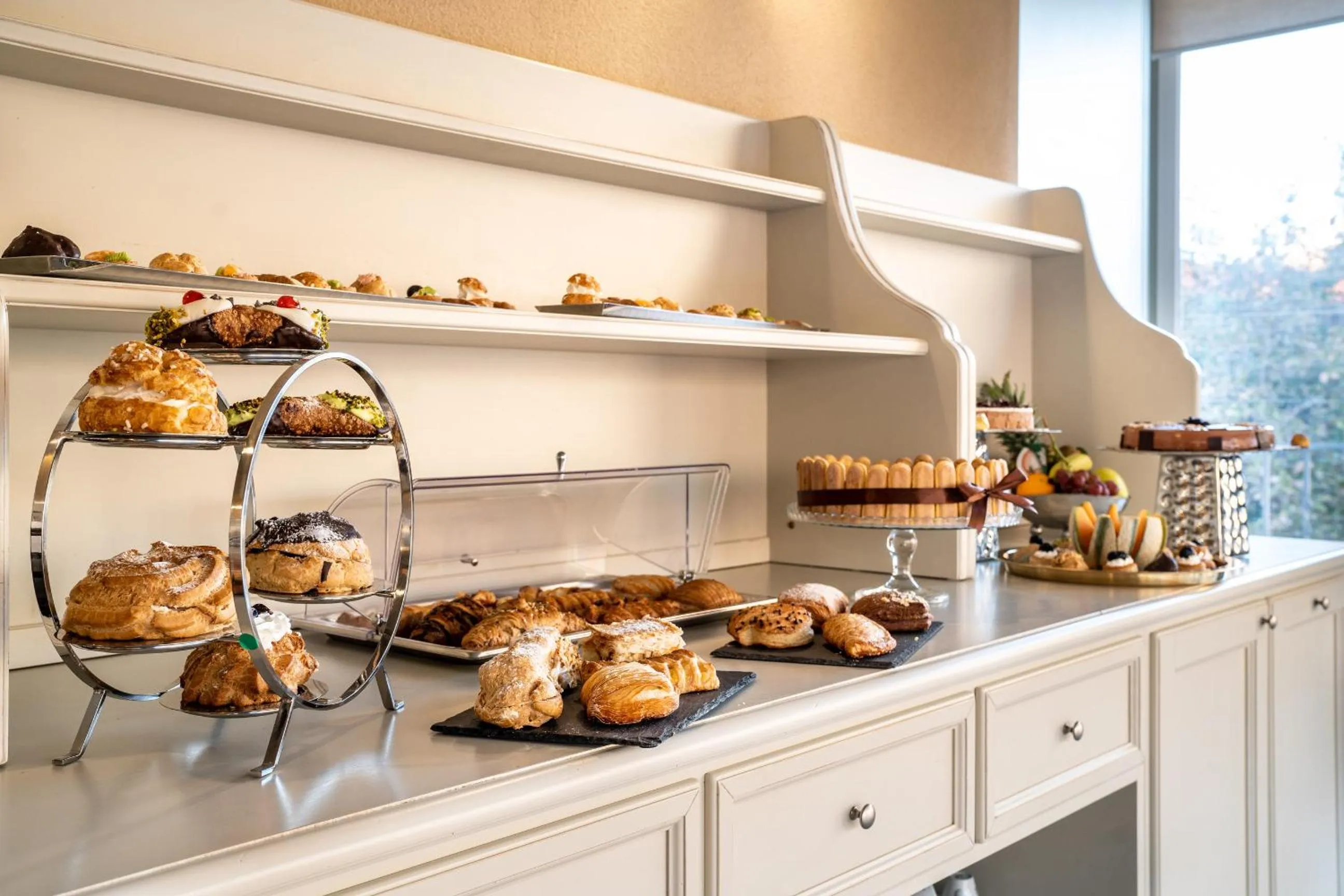 Breakfast in Hotel Colomba D'Oro