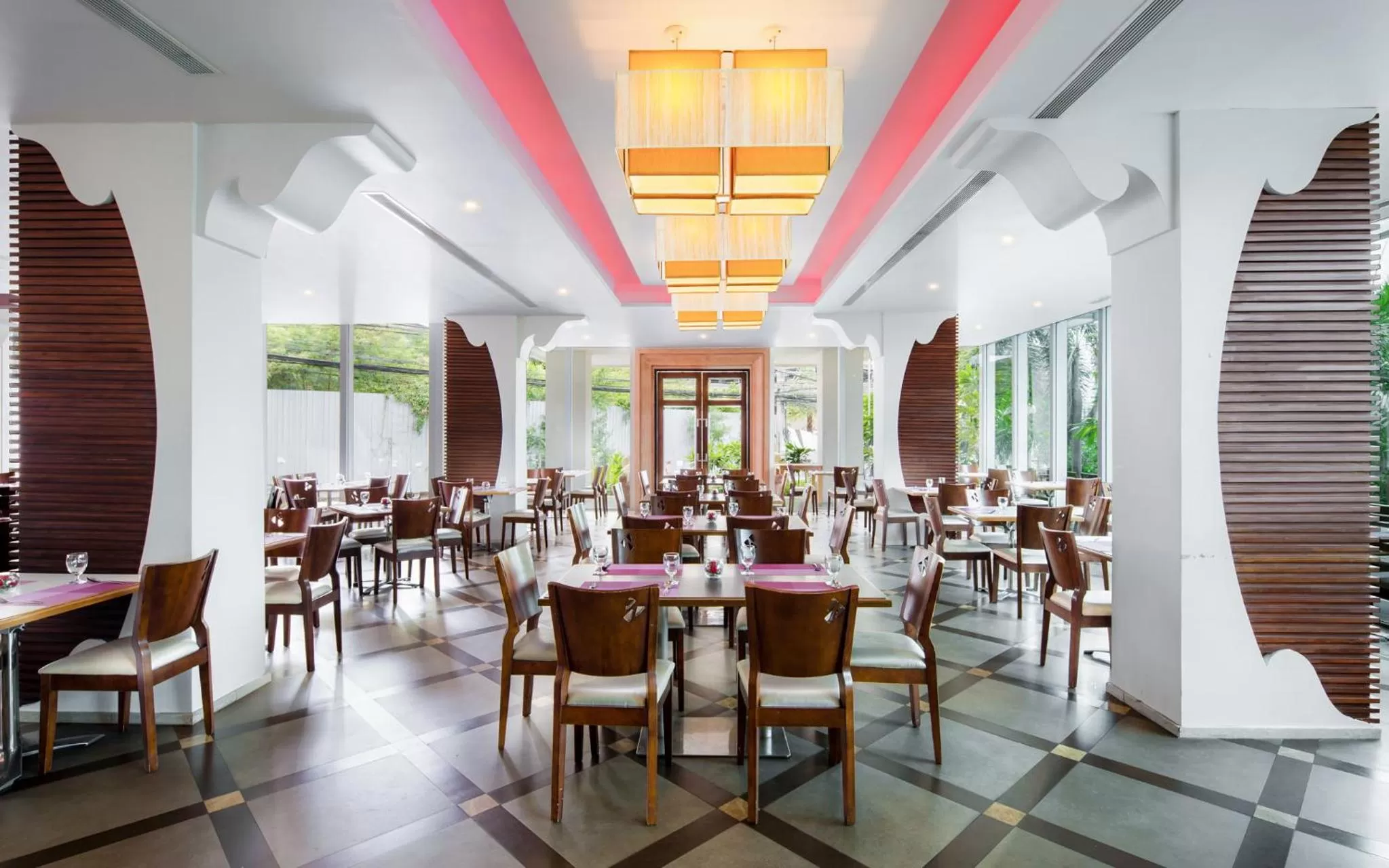Restaurant/places to eat in Aiyara Grand Hotel