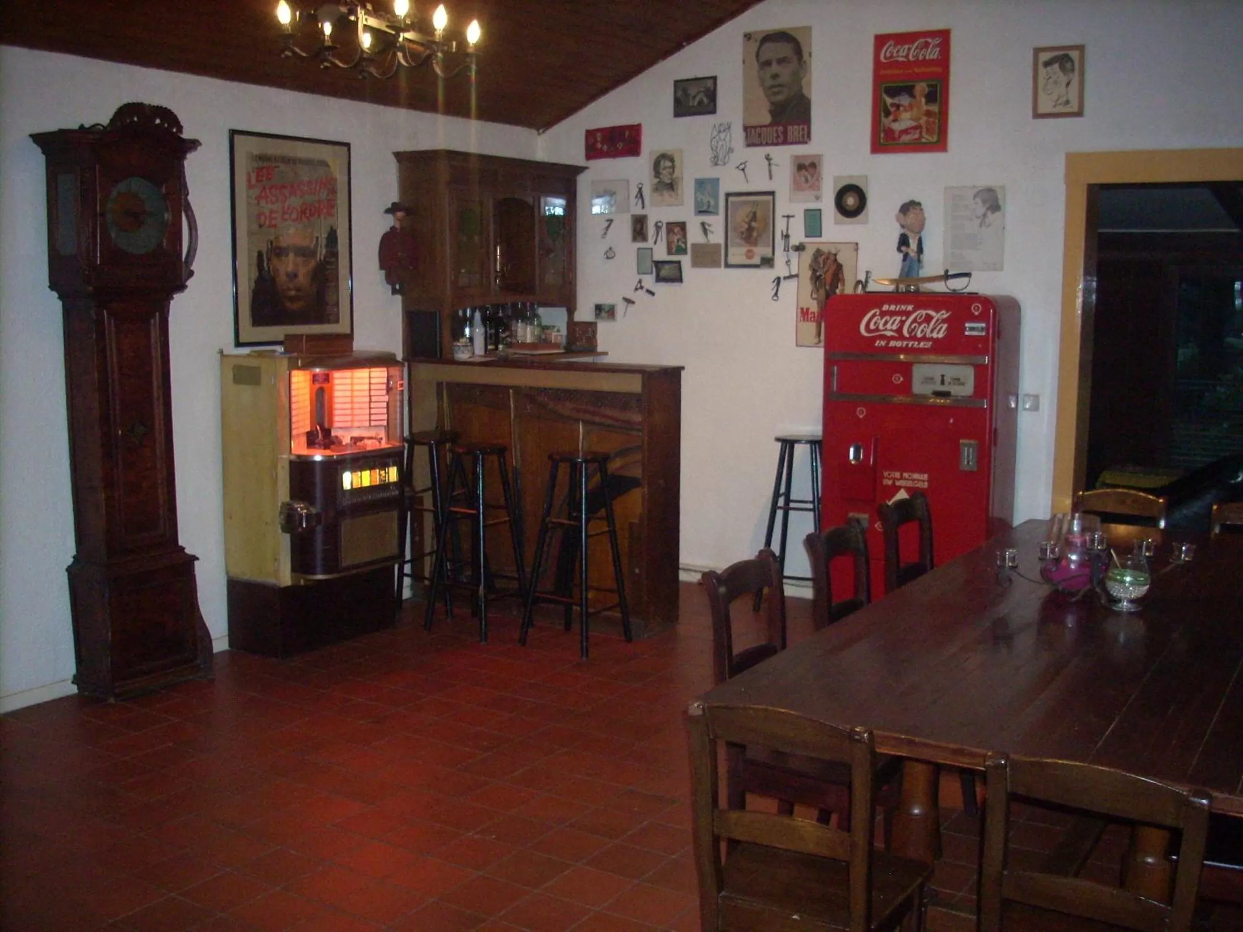 Lounge or bar, Restaurant/Places to Eat in B&B Les Bergers