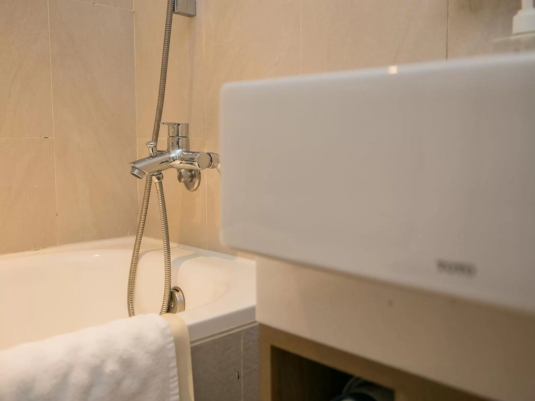 Bathroom in Royal Inn Taipei Nanxi - MRT Zhongshan Station