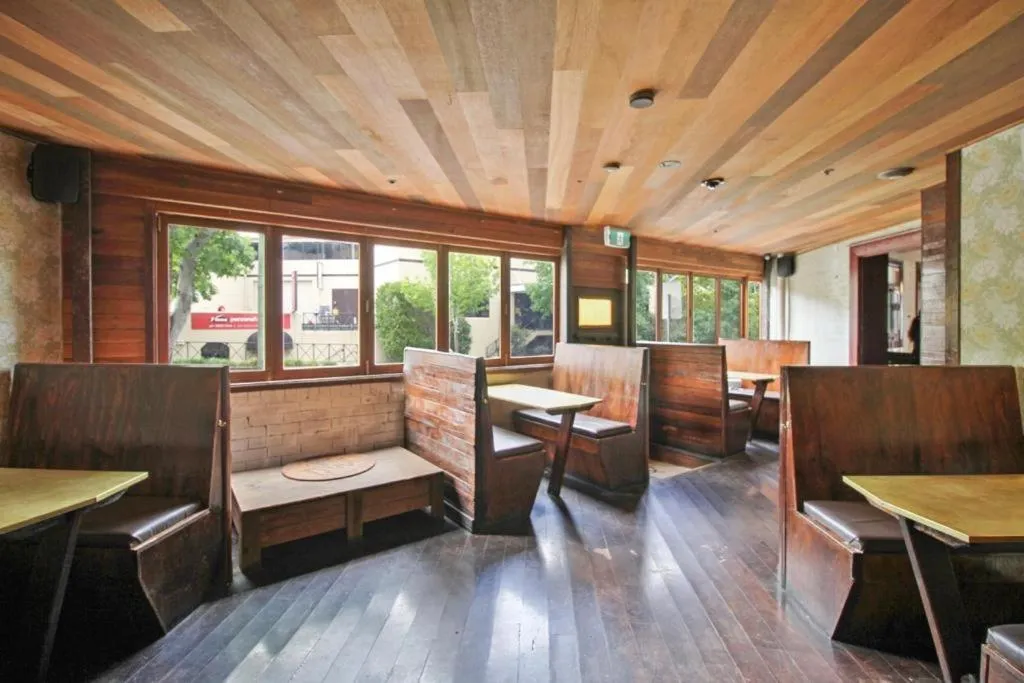 Communal lounge/ TV room, Seating Area in Darling Harbour Boutique Hotel