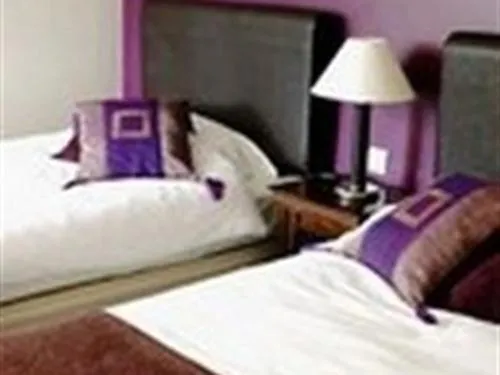 Bedroom, Bed in The Swan Inn