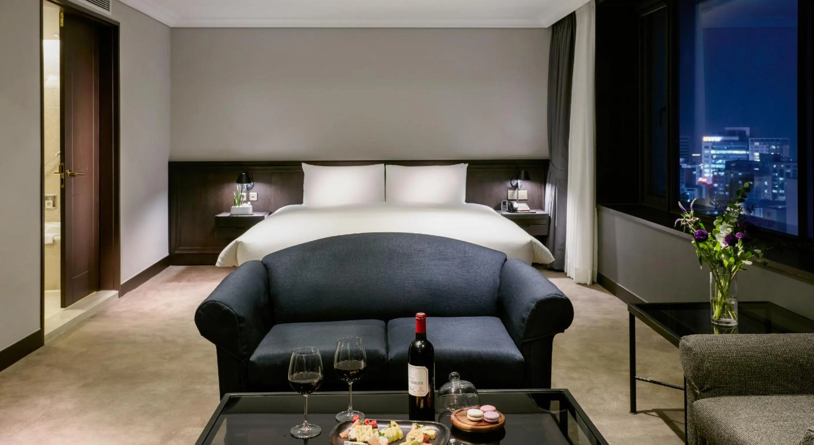 Photo of the whole room, Bed in Maison Glad Jeju