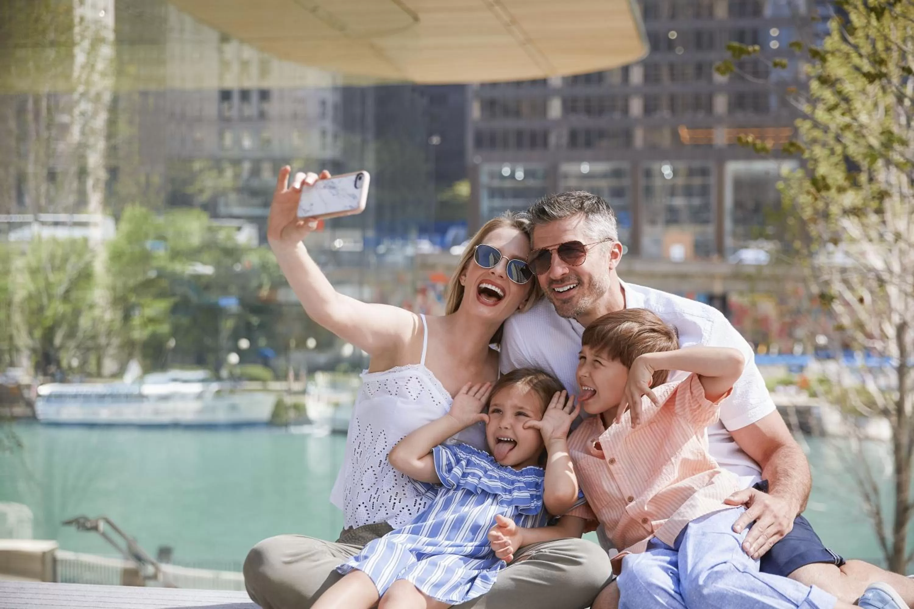 Property building in InterContinental Chicago Magnificent Mile by IHG