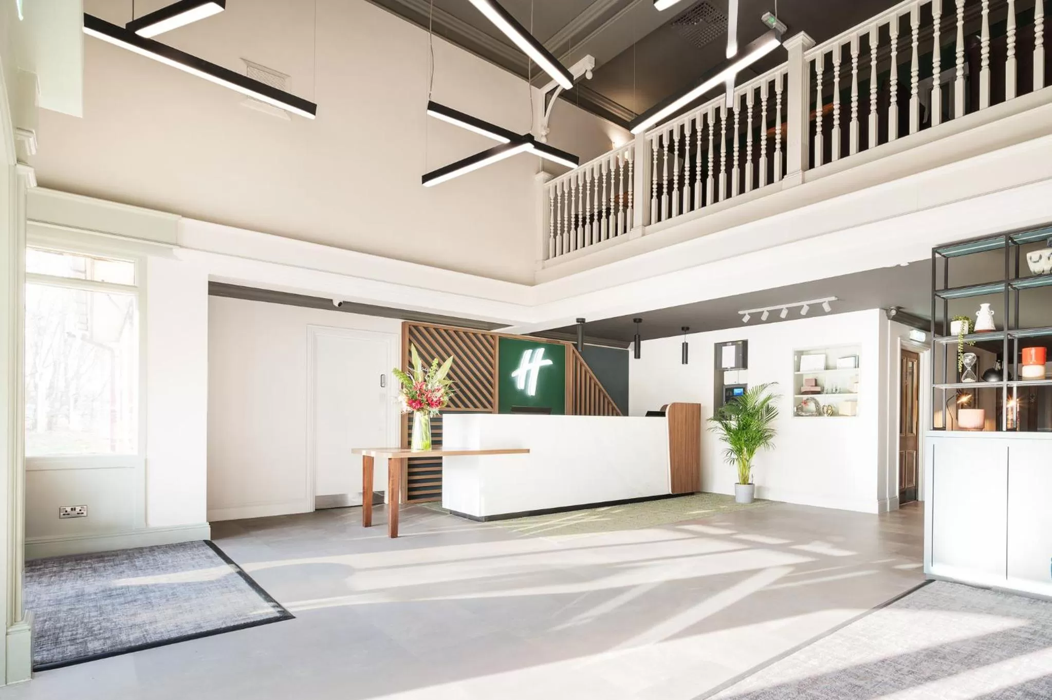 Property building in Holiday Inn Reading West by IHG