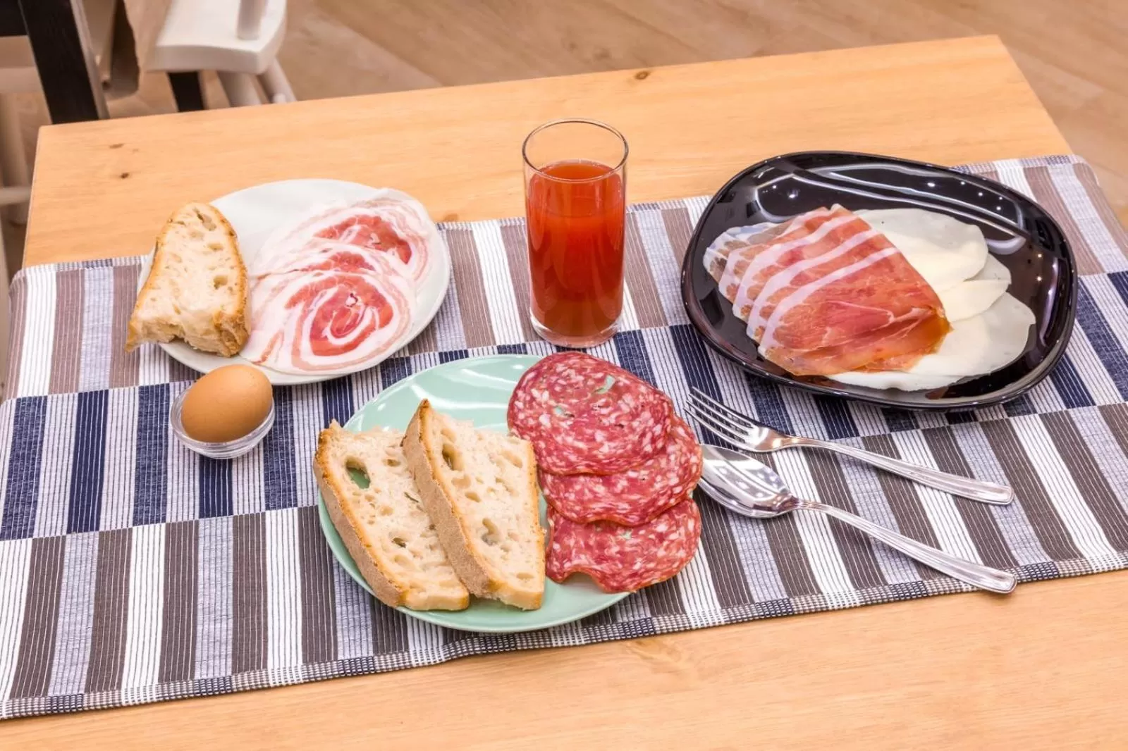 Continental breakfast in B&B Vico Milano 18