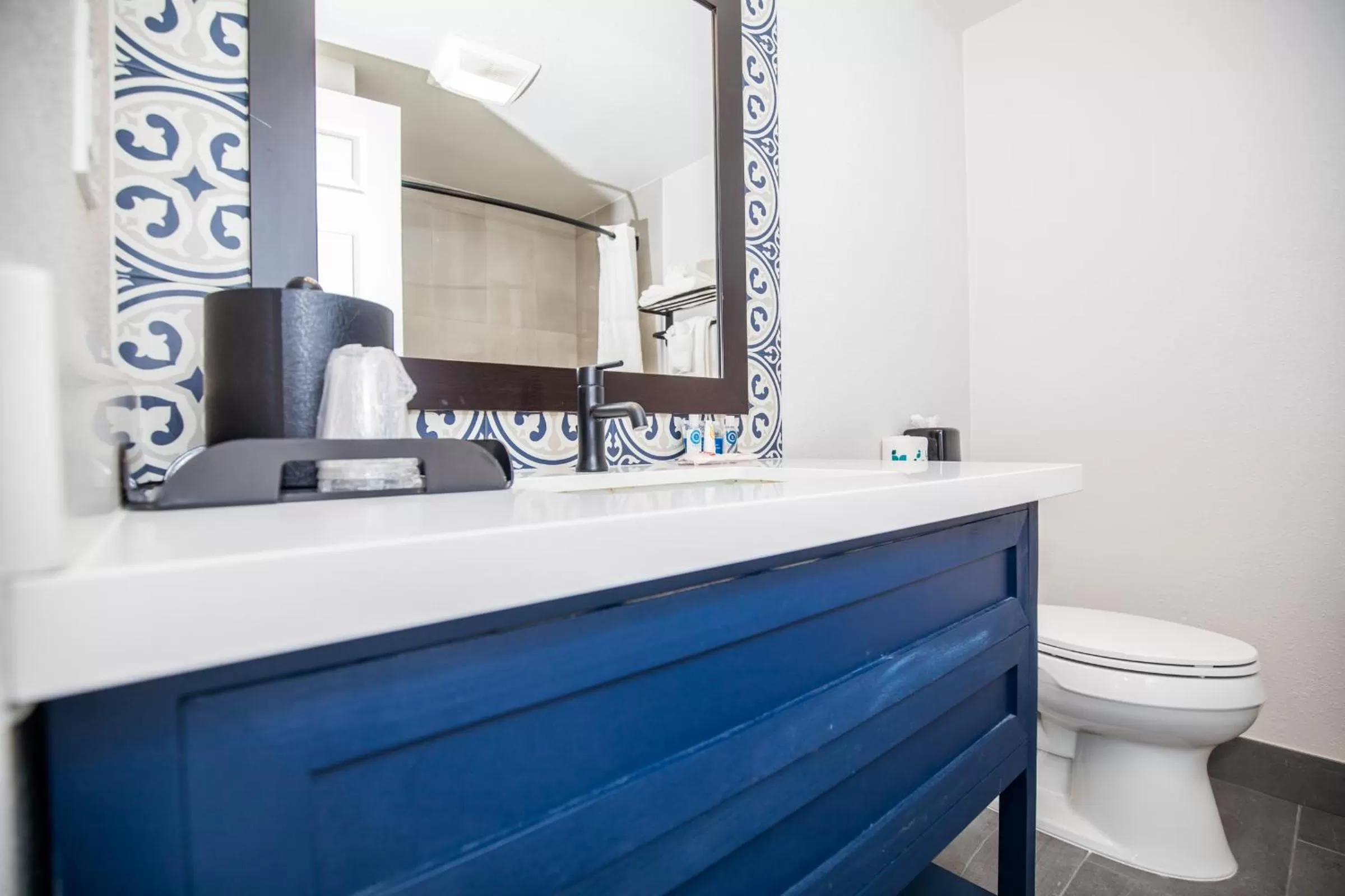 Bathroom in Comfort Inn Carmel By the Sea