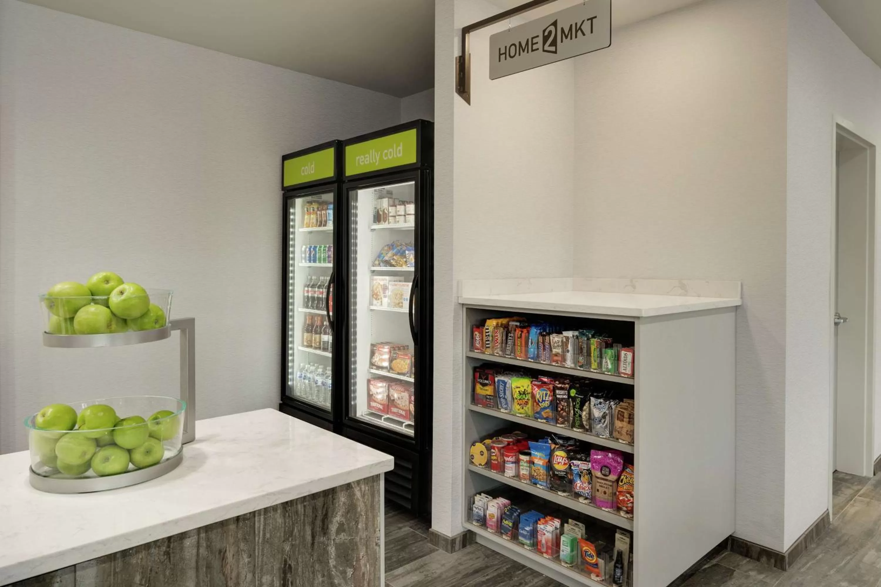 Dining area in Home2 Suites By Hilton Norfolk Airport