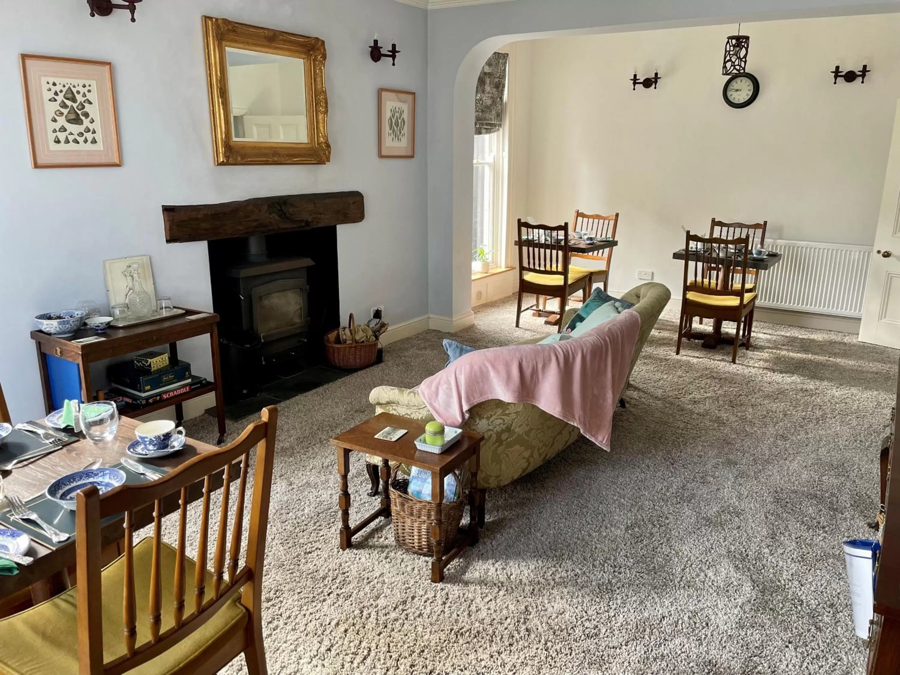 Communal lounge/ TV room in Eagle House - Award Winning B&B and Apartment