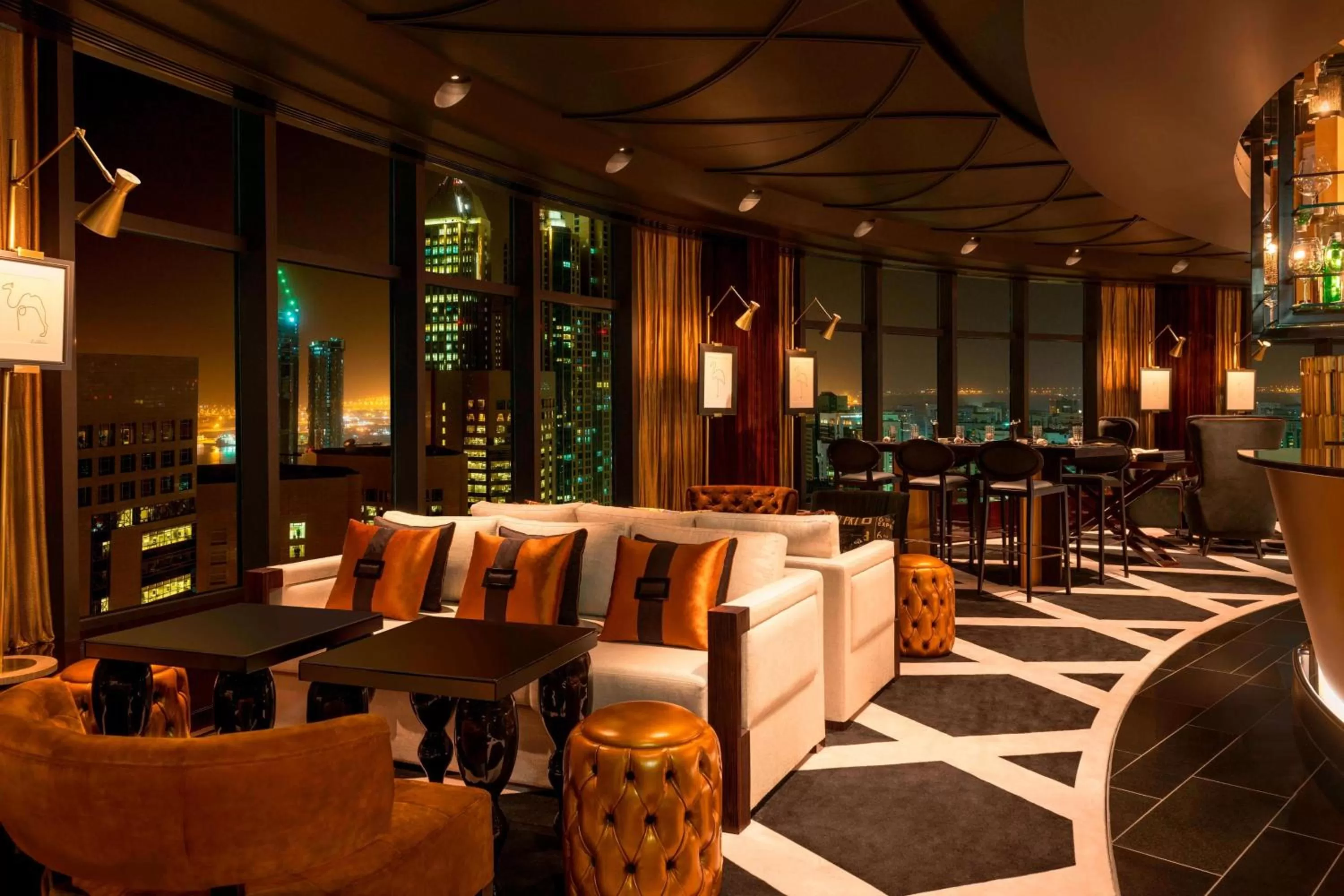 Lounge or bar in Le Royal Meridien Abu Dhabi