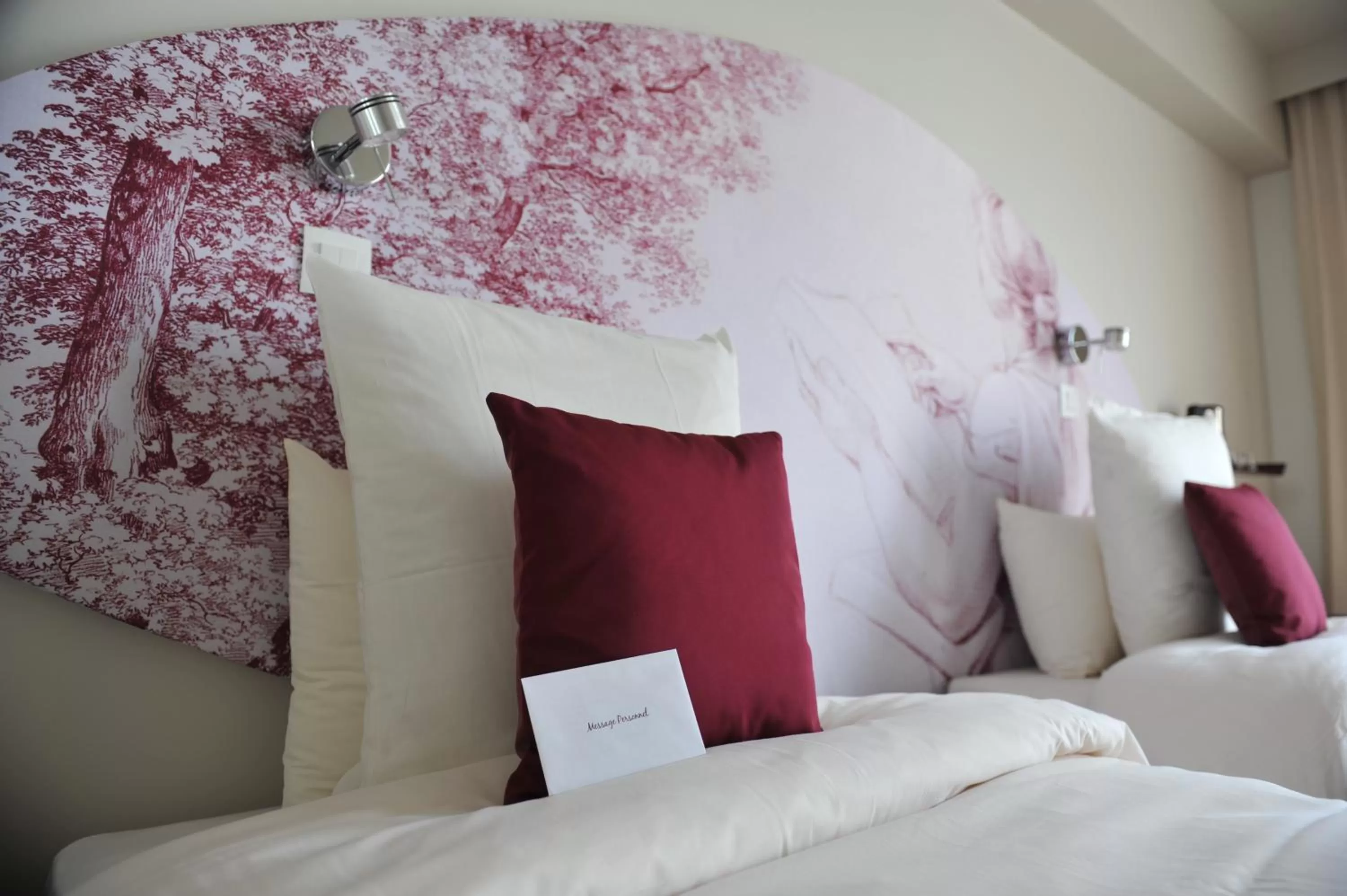Bed in Mercure Paris Bastille Marais