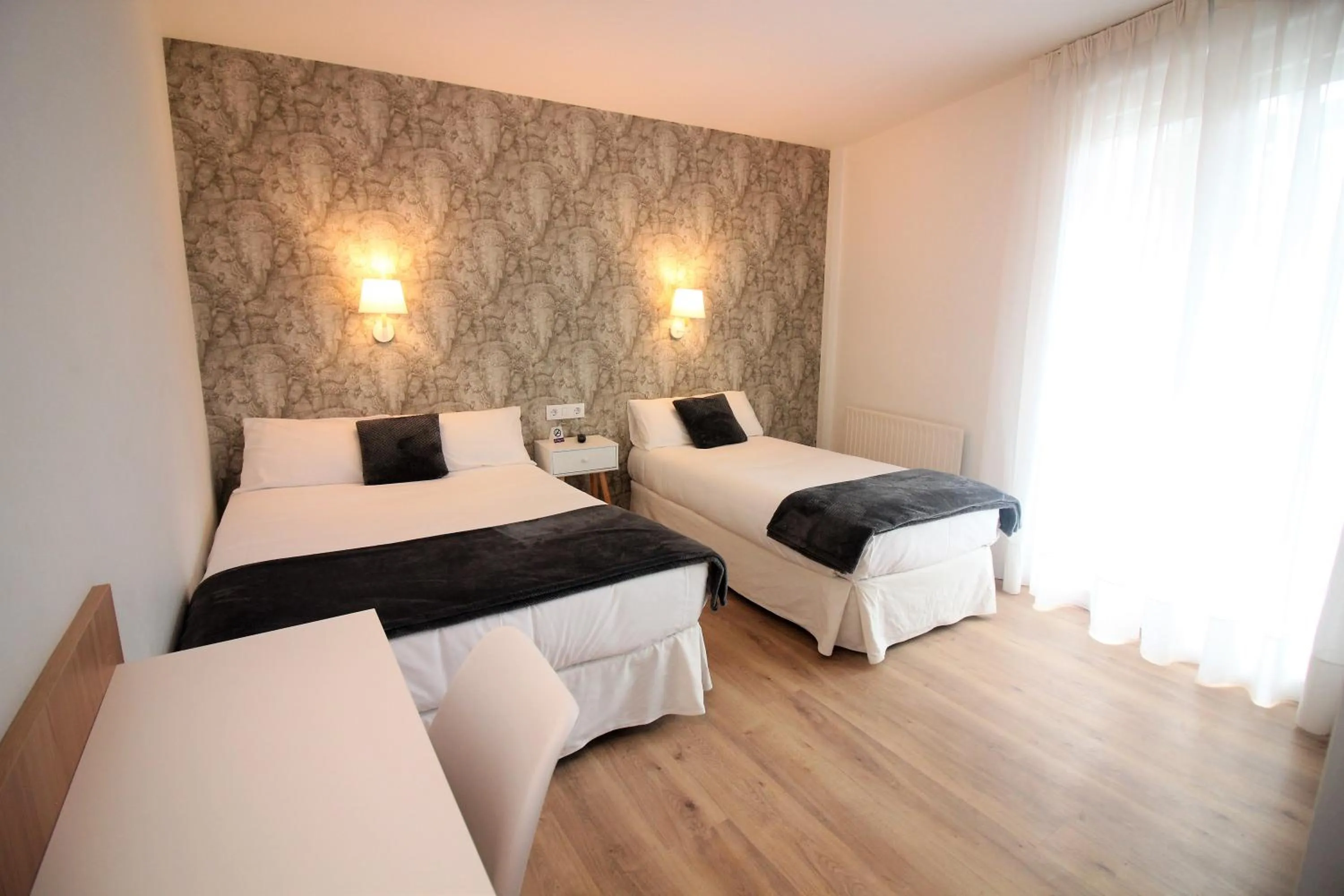 Photo of the whole room, Bed in Hotel Vilagarcia