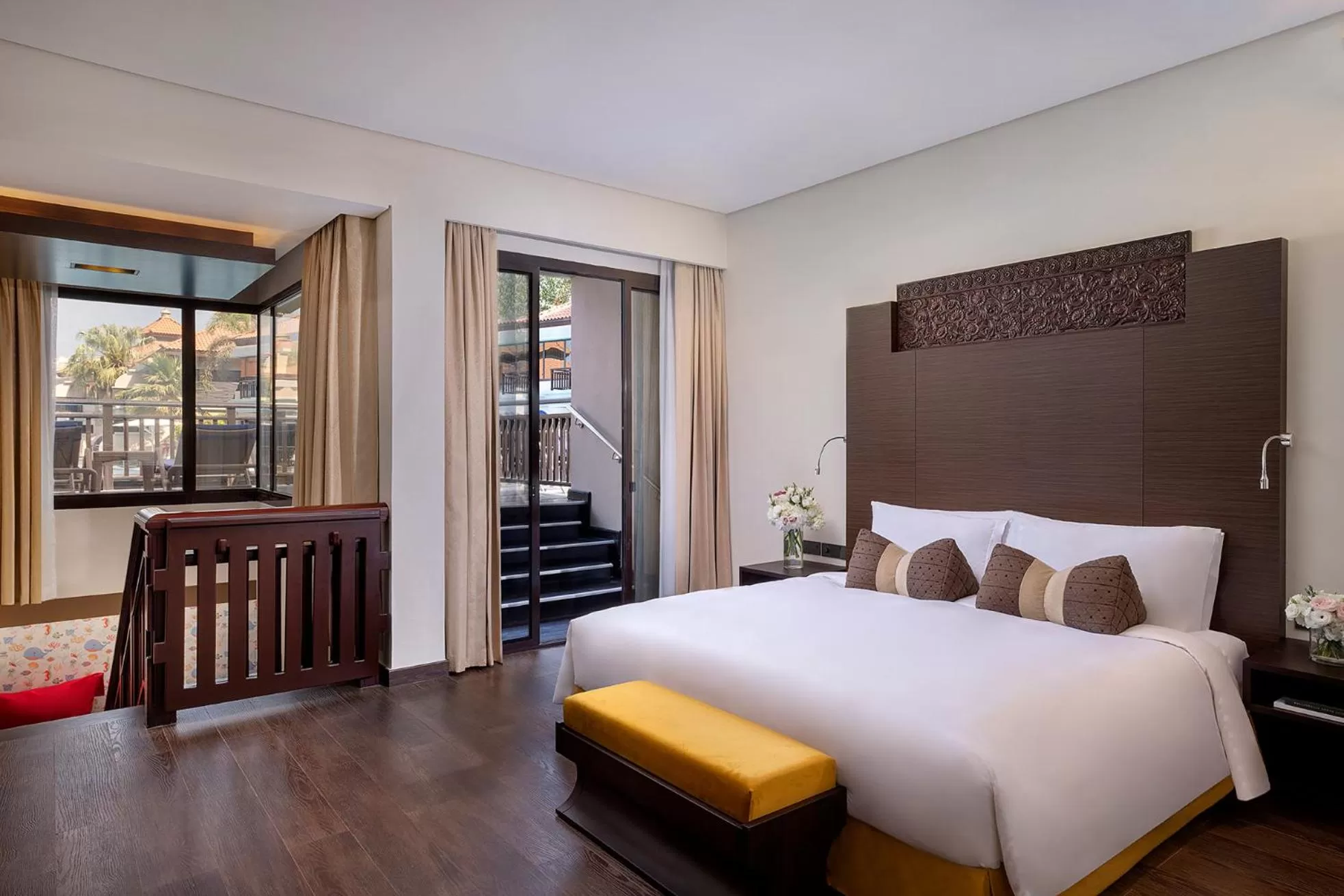 Bedroom, Bed in Anantara The Palm Dubai Resort