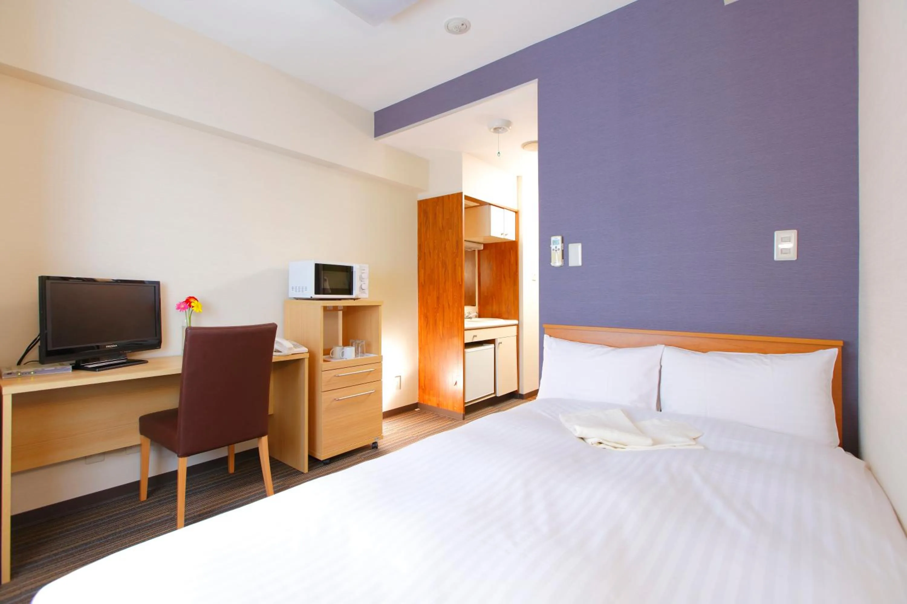 Spring, Bed in FLEXSTAY INN Ekoda