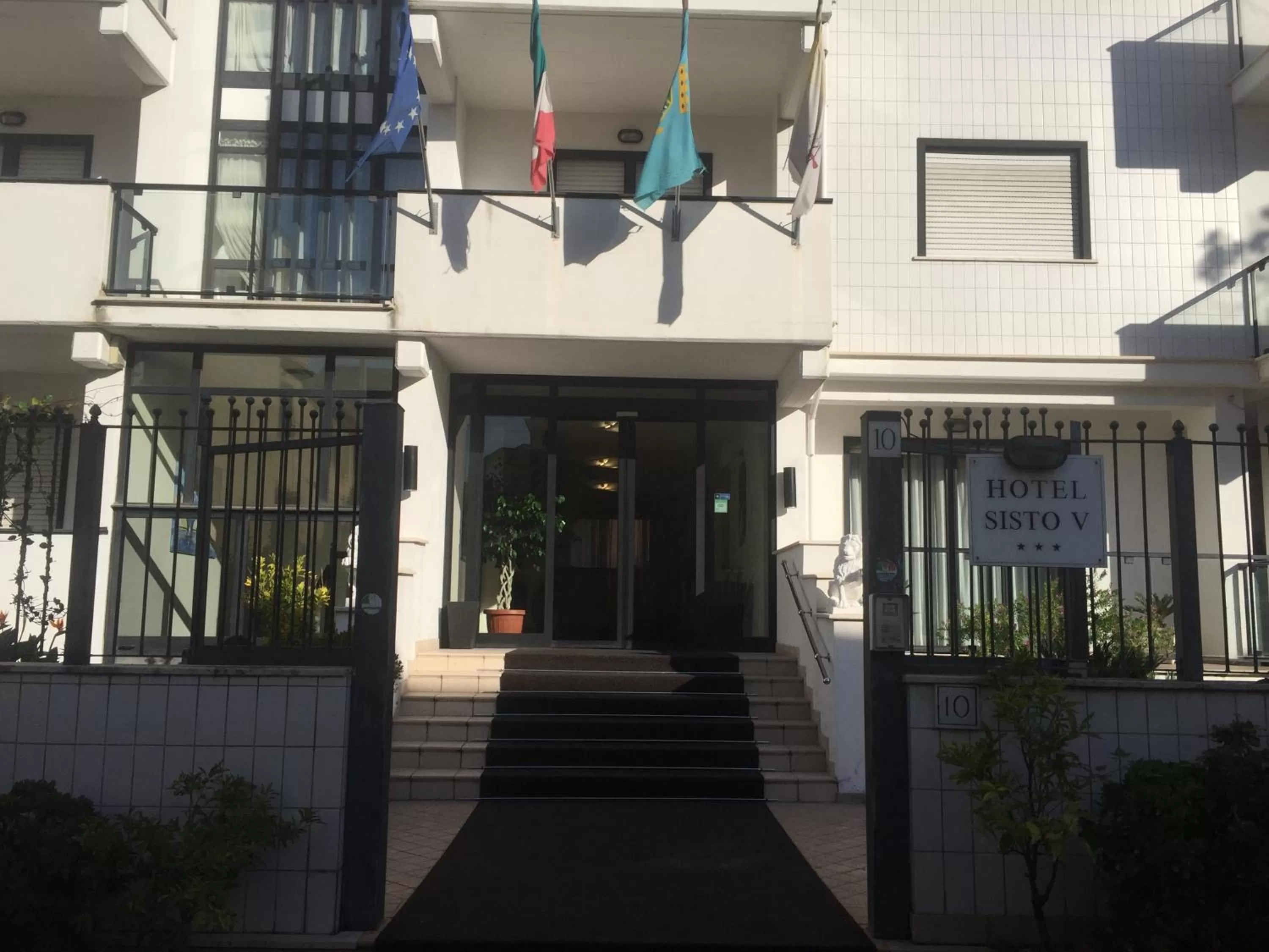 Day in Hotel Sisto V