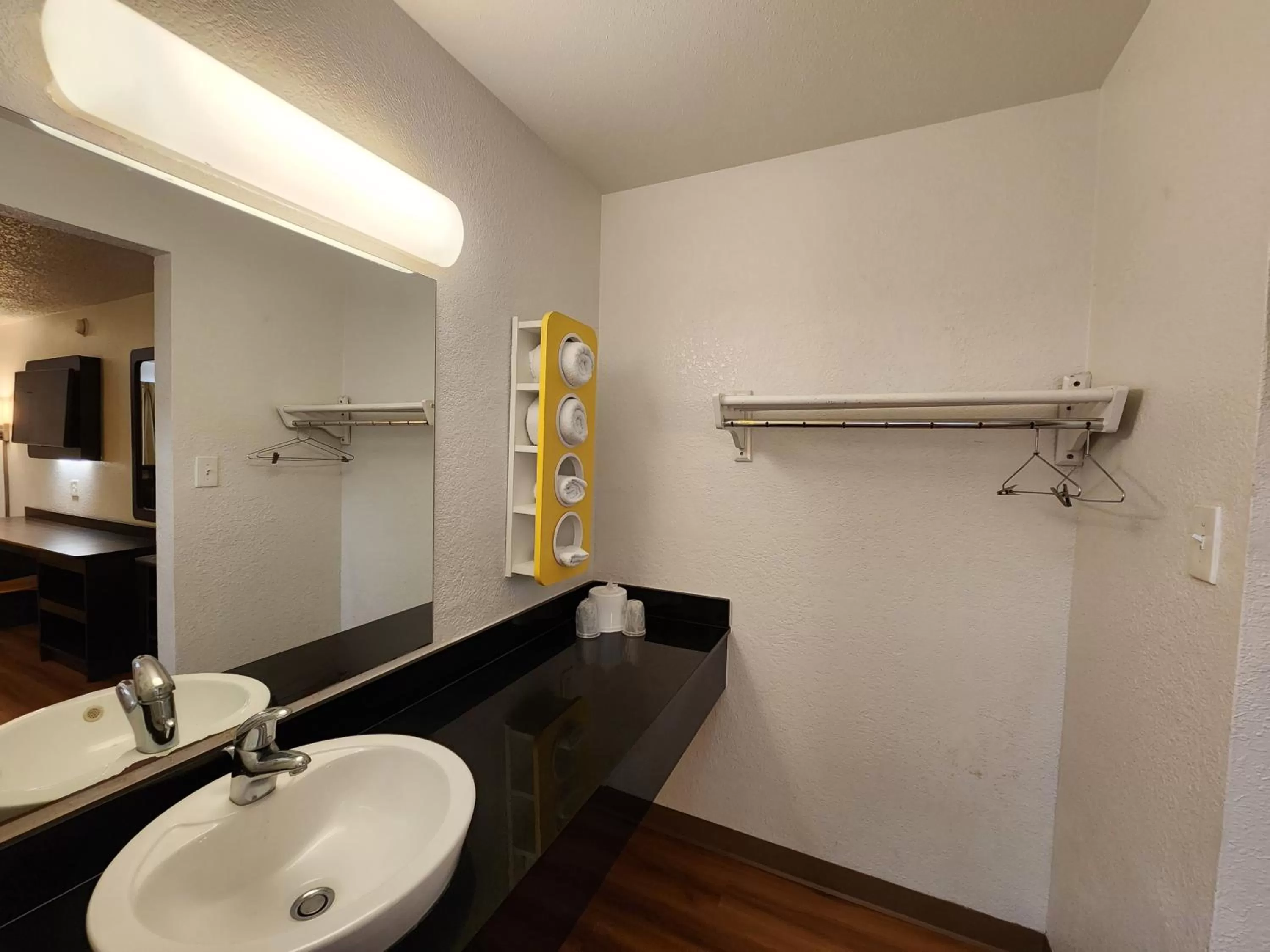 Bathroom in Motel 6-Baytown, TX - Baytown East