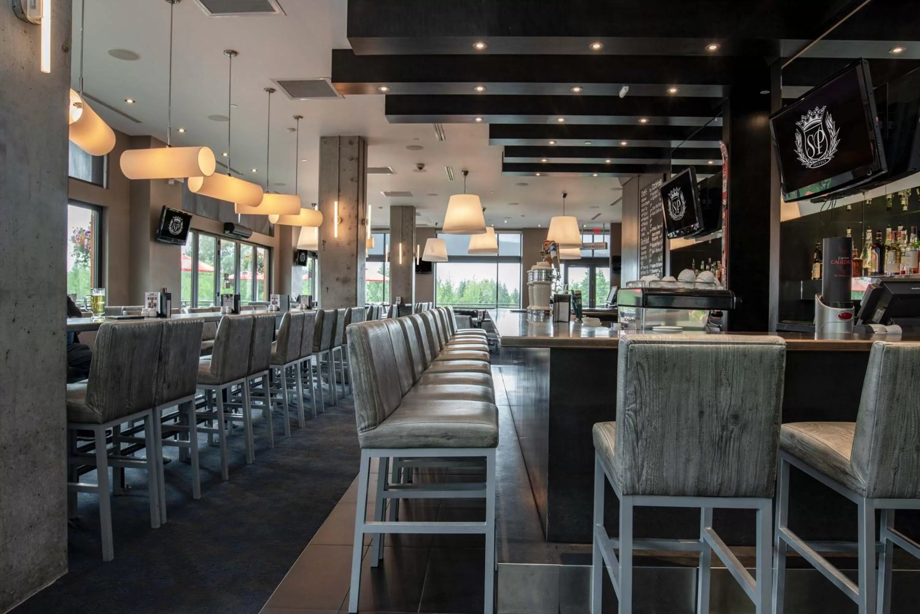 Restaurant/places to eat in Sutton Place Hotel Revelstoke Mountain Resort