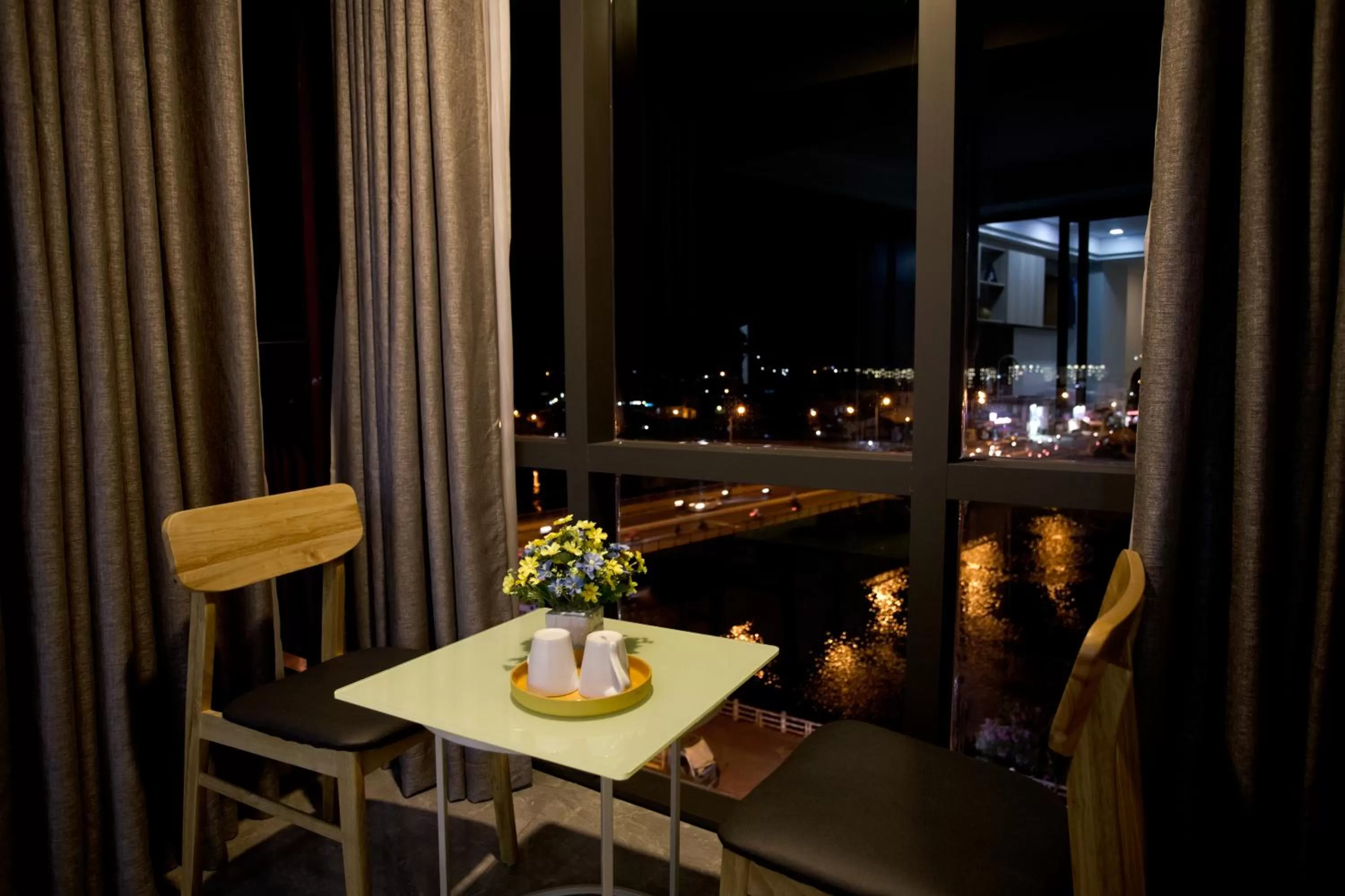 Moonlight Bay Hotel & Apartment